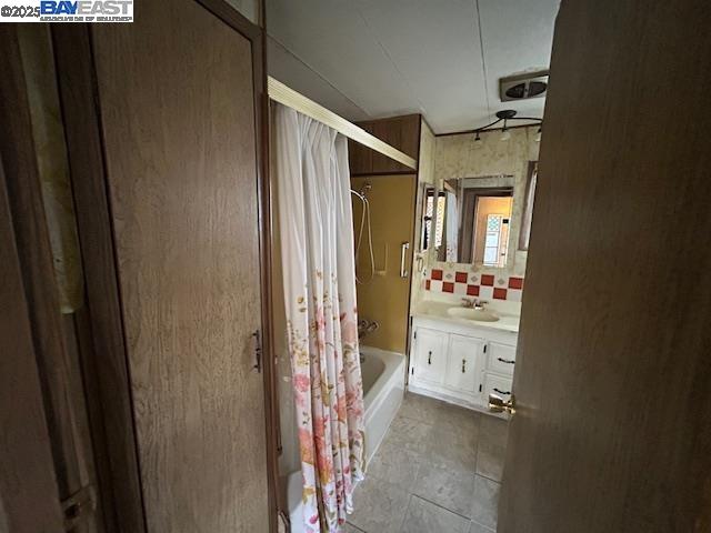 Detail Gallery Image 10 of 21 For 1382 via Deste #61,  Livermore,  CA 94551 - 2 Beds | 1 Baths