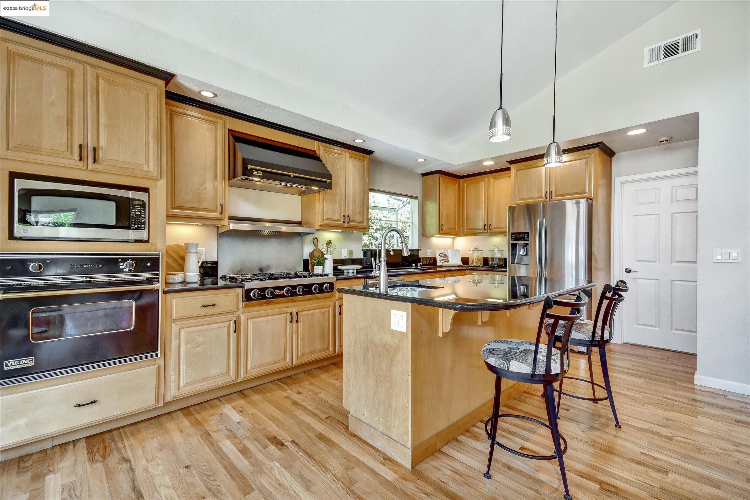 Detail Gallery Image 16 of 60 For 1443 Phantom Ave, San Jose,  CA 95125-5220 - 3 Beds | 2 Baths