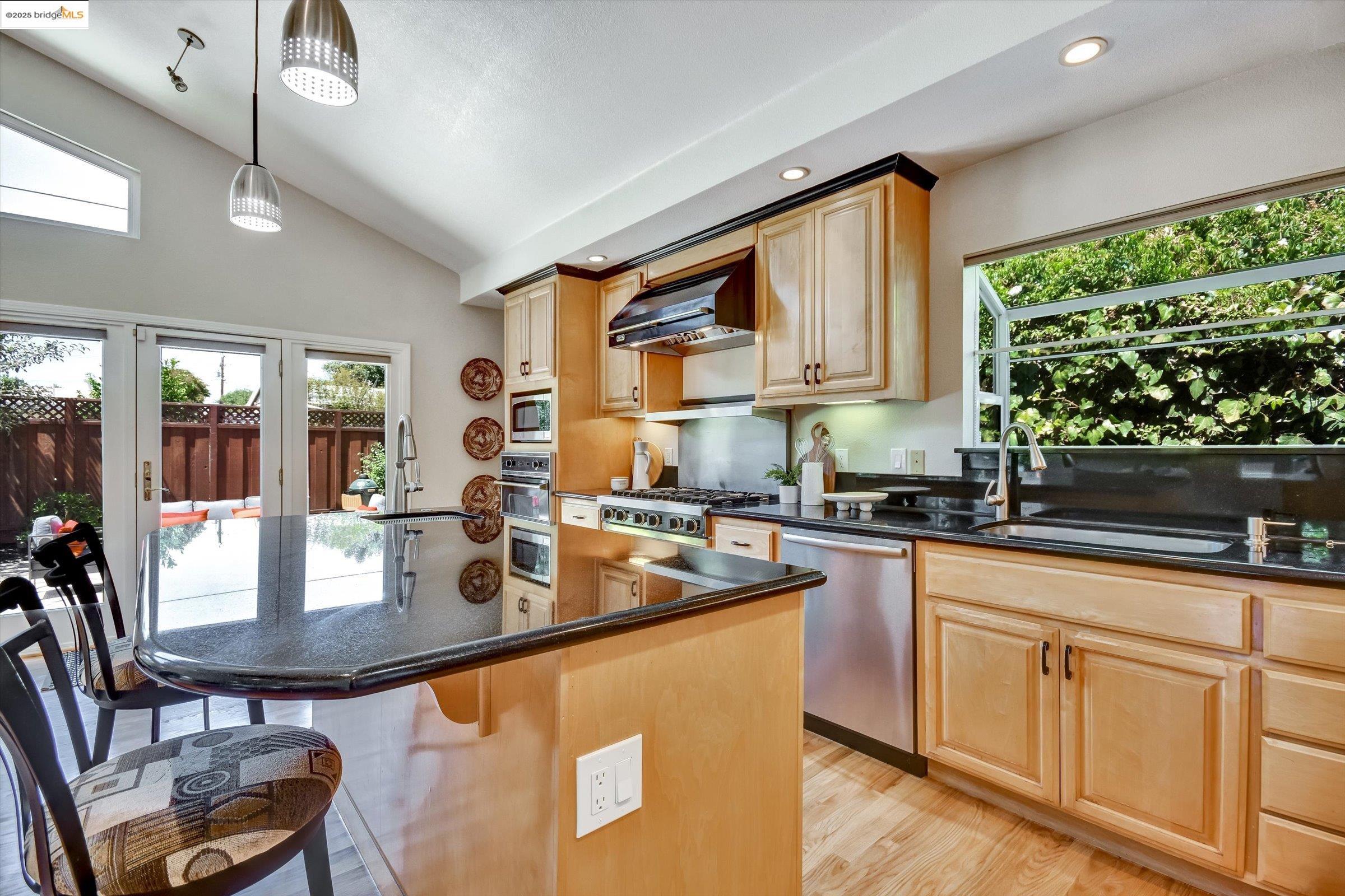Detail Gallery Image 18 of 60 For 1443 Phantom Ave, San Jose,  CA 95125-5220 - 3 Beds | 2 Baths