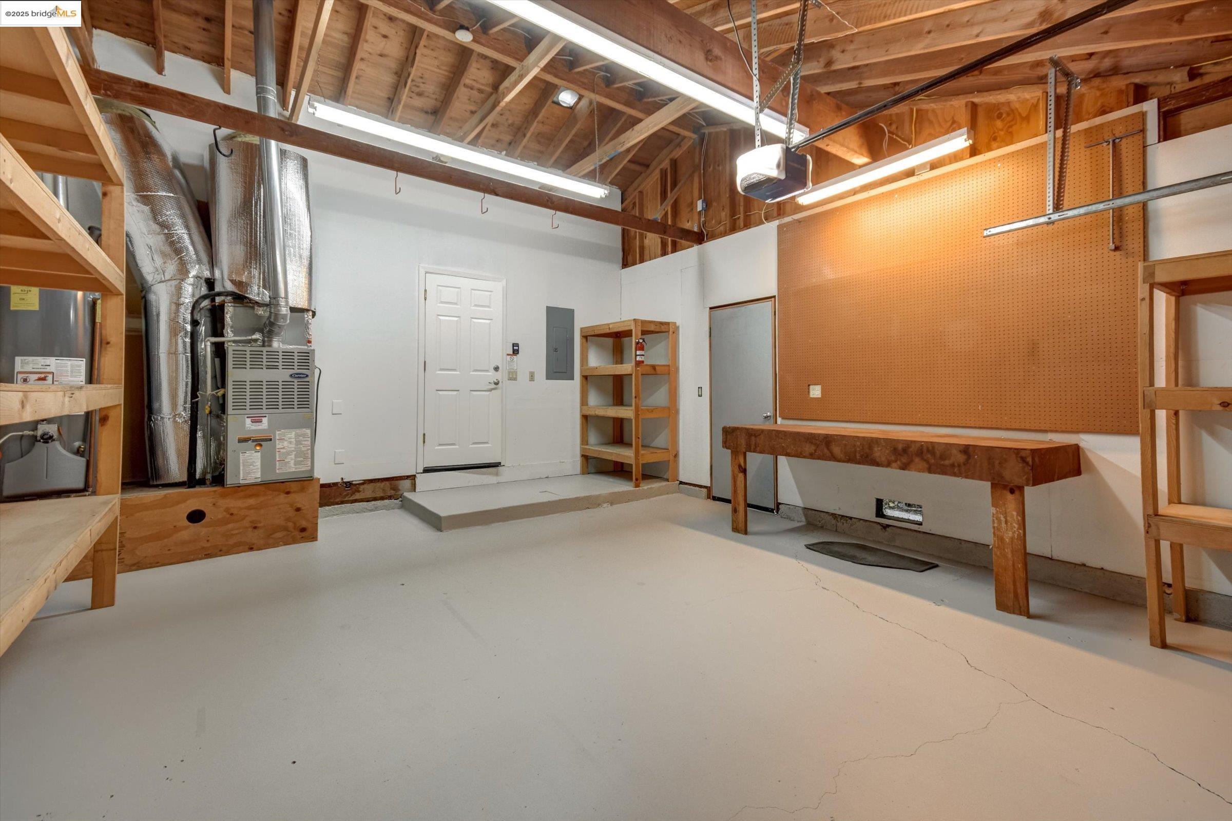 Detail Gallery Image 41 of 60 For 1443 Phantom Ave, San Jose,  CA 95125-5220 - 3 Beds | 2 Baths