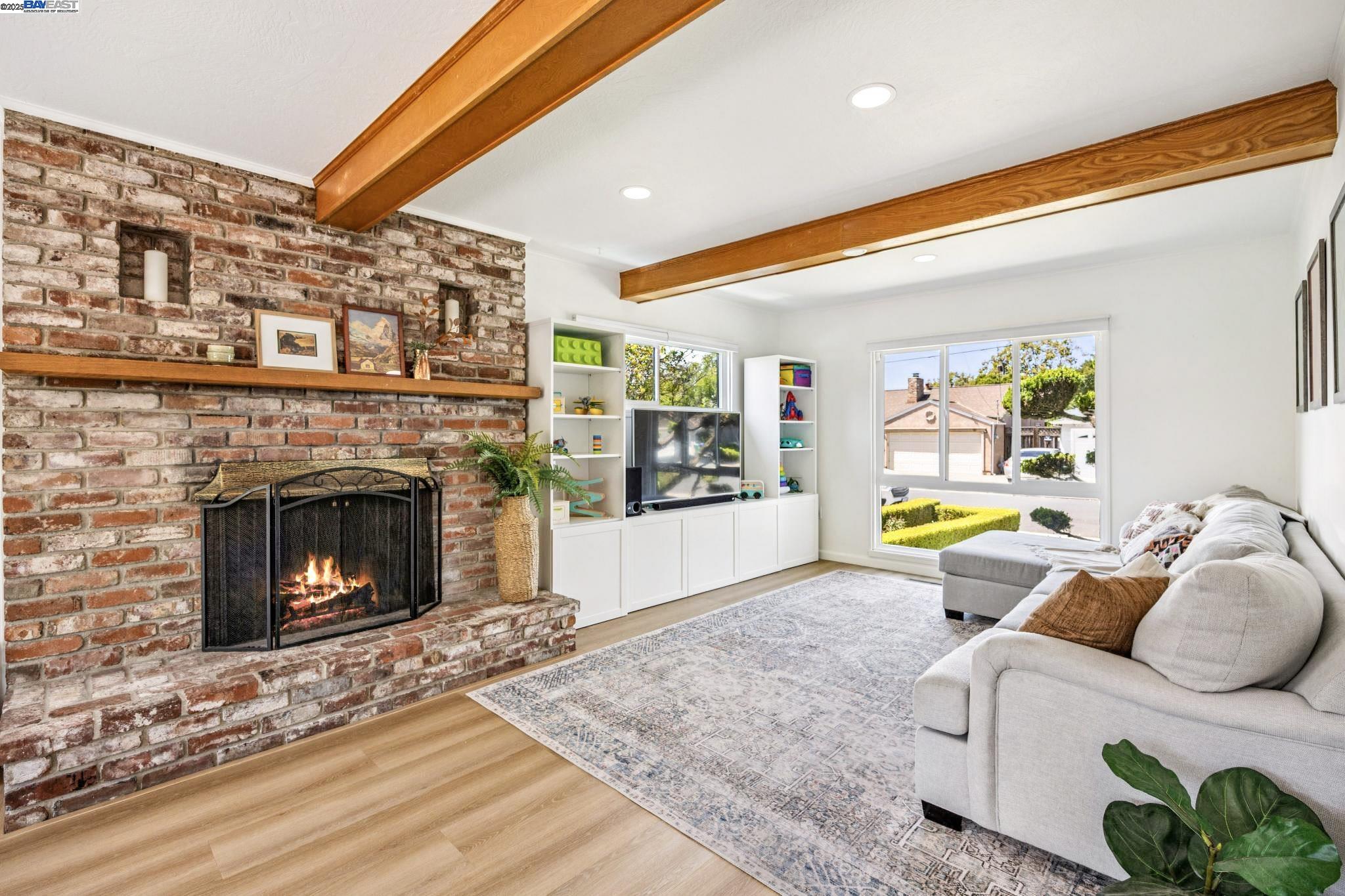 Detail Gallery Image 16 of 30 For 24 via Hermosa, San Lorenzo,  CA 94580 - 3 Beds | 2 Baths