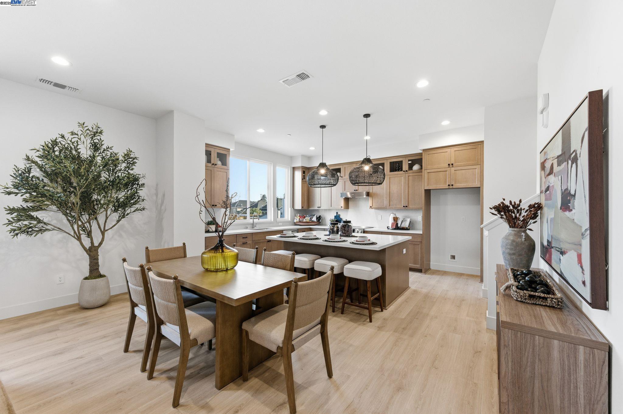 Photo #3: 41107979 Listing: Photo #3