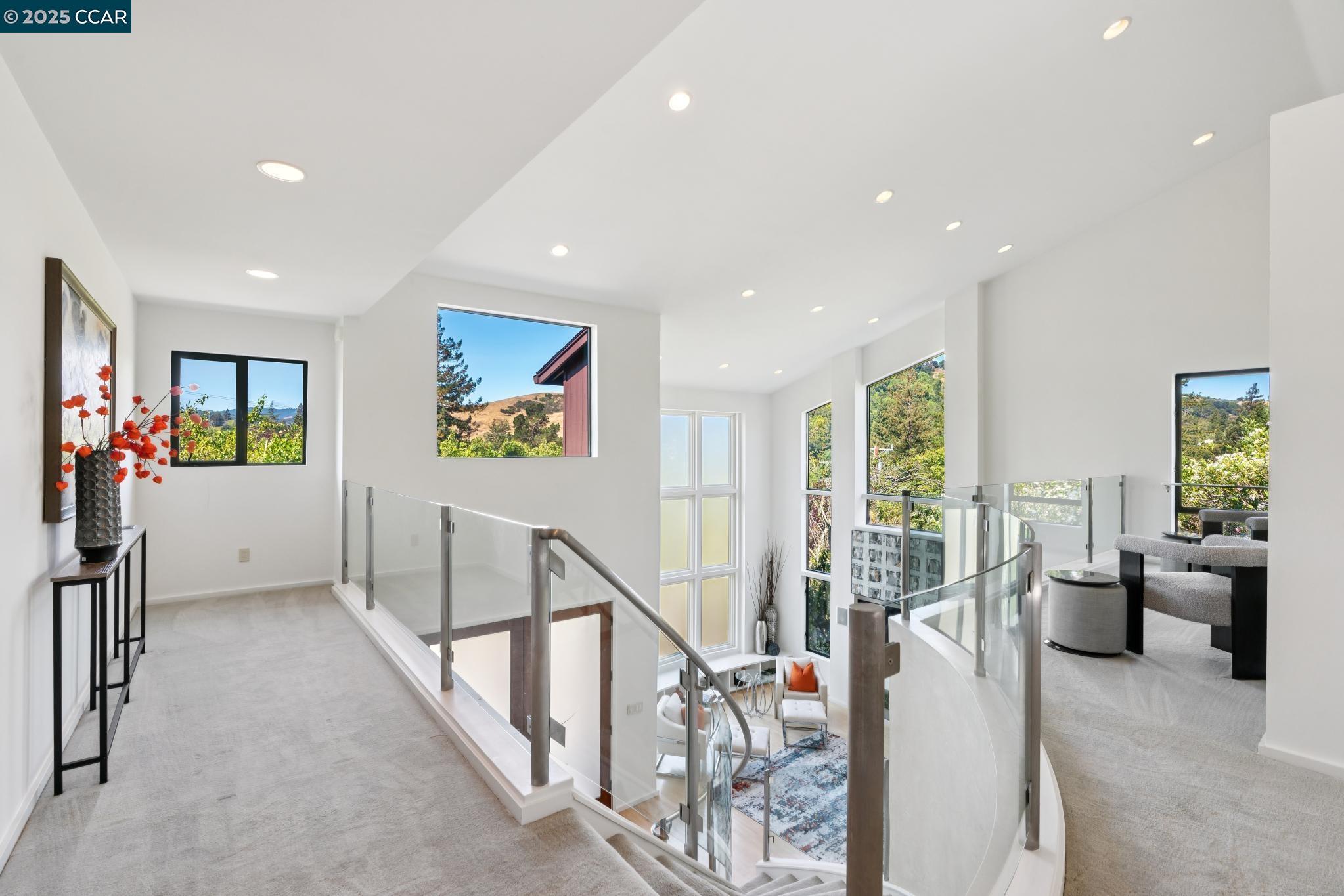 Detail Gallery Image 27 of 51 For 127 Devin Dr, Moraga,  CA 94556 - 6 Beds | 4/1 Baths