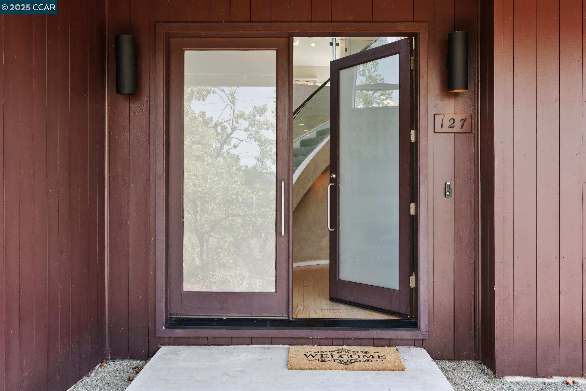 Detail Gallery Image 4 of 51 For 127 Devin Dr, Moraga,  CA 94556 - 6 Beds | 4/1 Baths