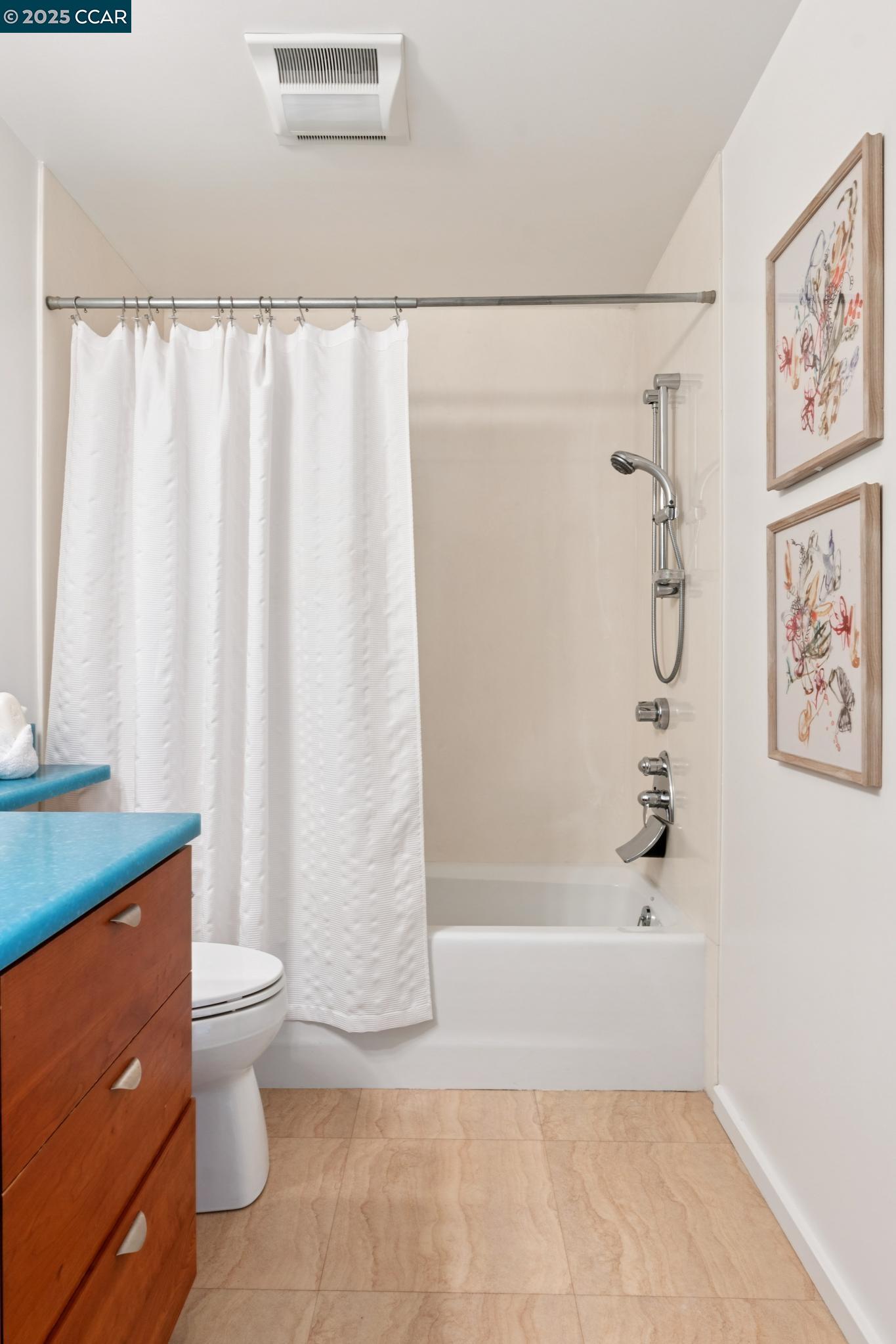 Detail Gallery Image 41 of 51 For 127 Devin Dr, Moraga,  CA 94556 - 6 Beds | 4/1 Baths