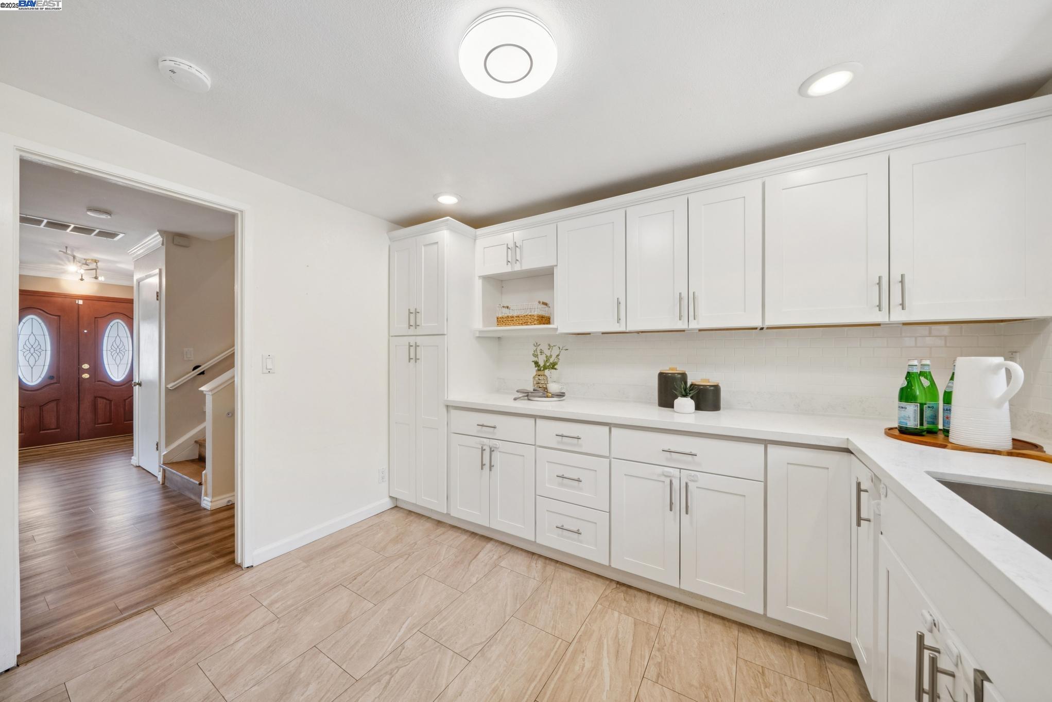 Detail Gallery Image 16 of 59 For 3430 Eureka Ct, Hayward,  CA 94542 - 3 Beds | 2/1 Baths