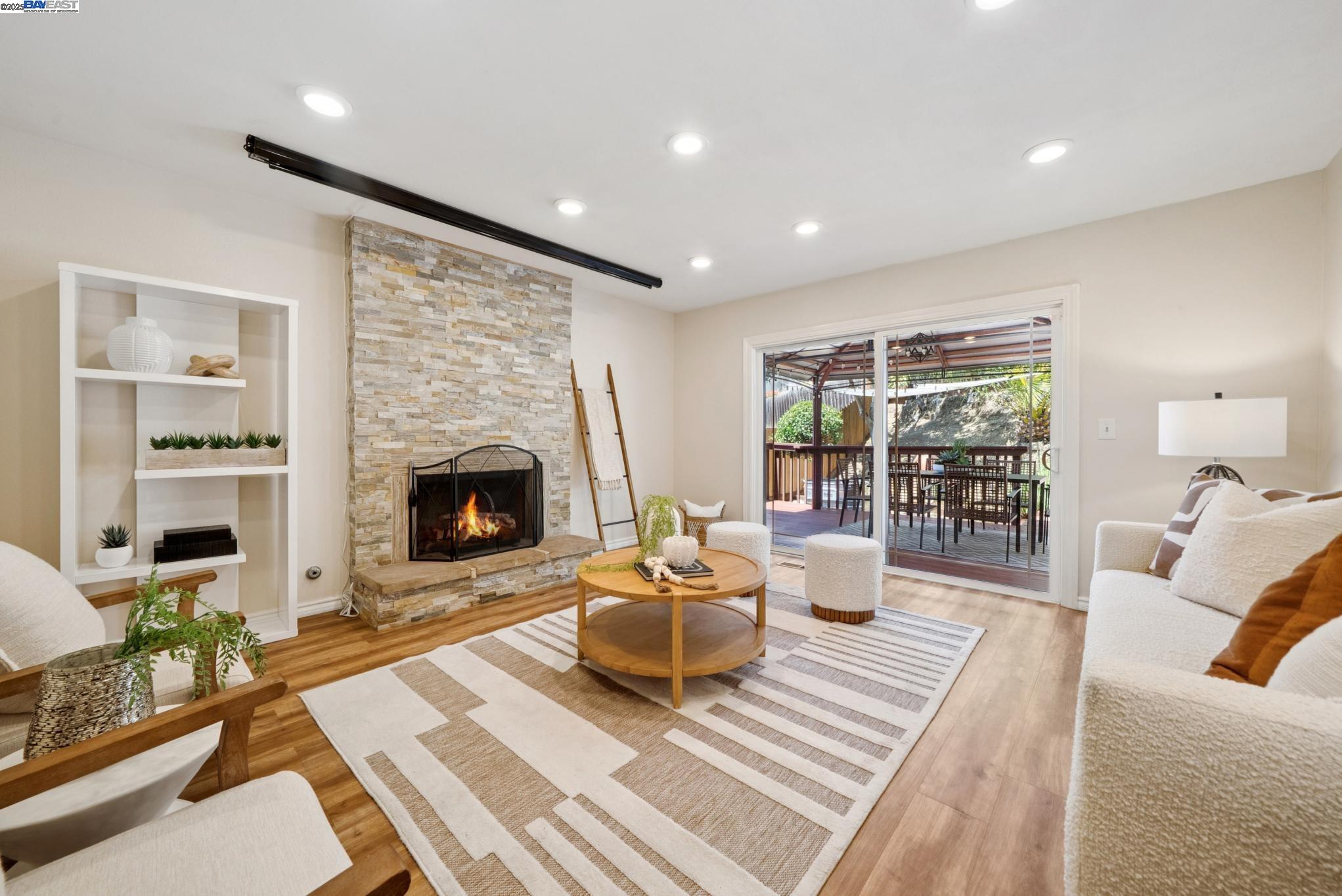 Detail Gallery Image 17 of 59 For 3430 Eureka Ct, Hayward,  CA 94542 - 3 Beds | 2/1 Baths