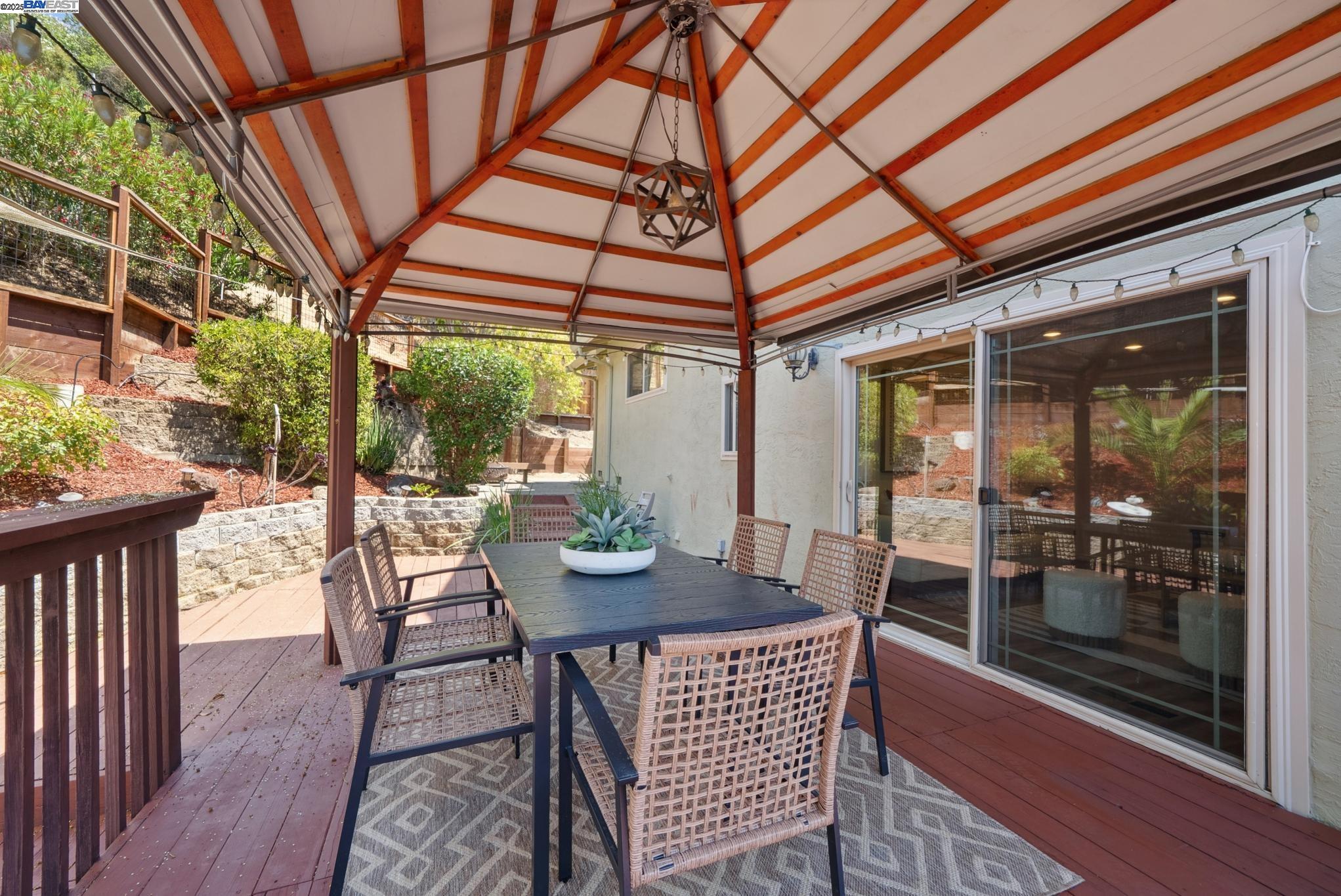 Detail Gallery Image 38 of 59 For 3430 Eureka Ct, Hayward,  CA 94542 - 3 Beds | 2/1 Baths