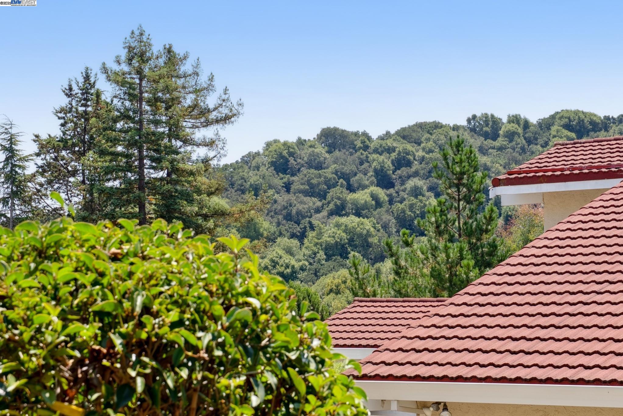 Detail Gallery Image 43 of 59 For 3430 Eureka Ct, Hayward,  CA 94542 - 3 Beds | 2/1 Baths