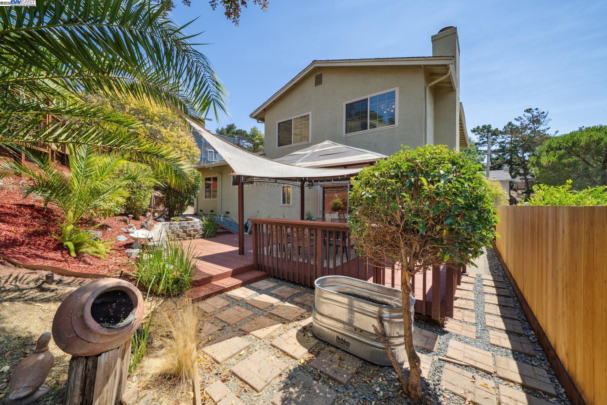 Detail Gallery Image 47 of 59 For 3430 Eureka Ct, Hayward,  CA 94542 - 3 Beds | 2/1 Baths