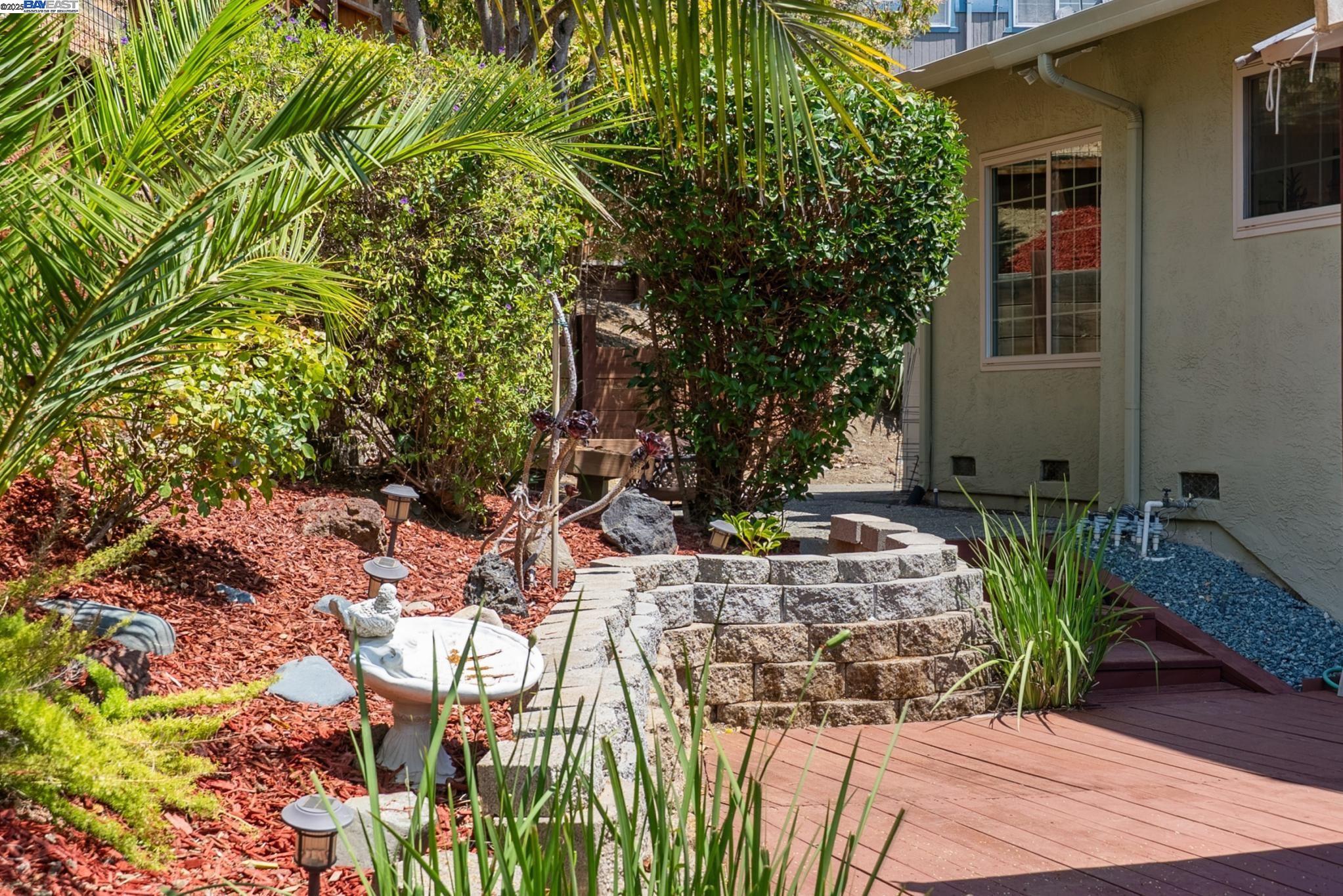 Detail Gallery Image 48 of 59 For 3430 Eureka Ct, Hayward,  CA 94542 - 3 Beds | 2/1 Baths