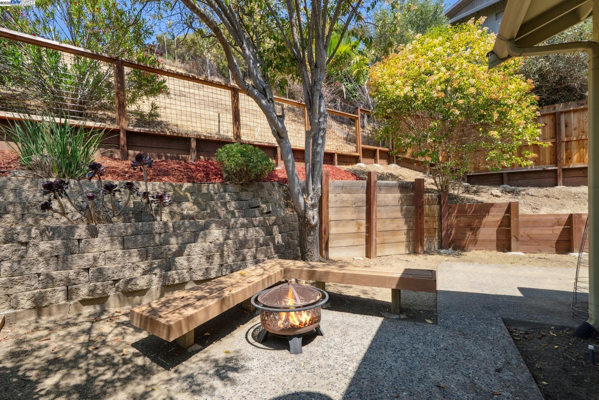 Detail Gallery Image 52 of 59 For 3430 Eureka Ct, Hayward,  CA 94542 - 3 Beds | 2/1 Baths