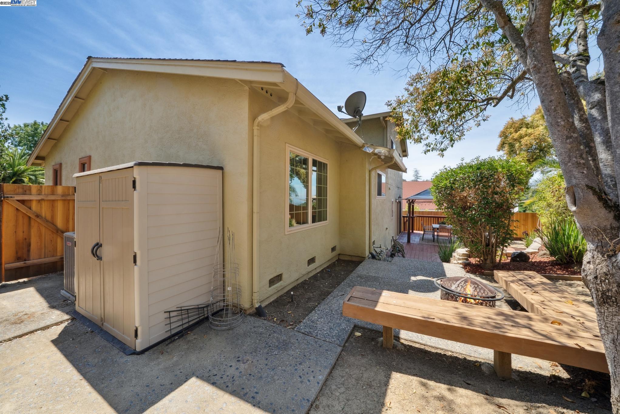 Detail Gallery Image 54 of 59 For 3430 Eureka Ct, Hayward,  CA 94542 - 3 Beds | 2/1 Baths