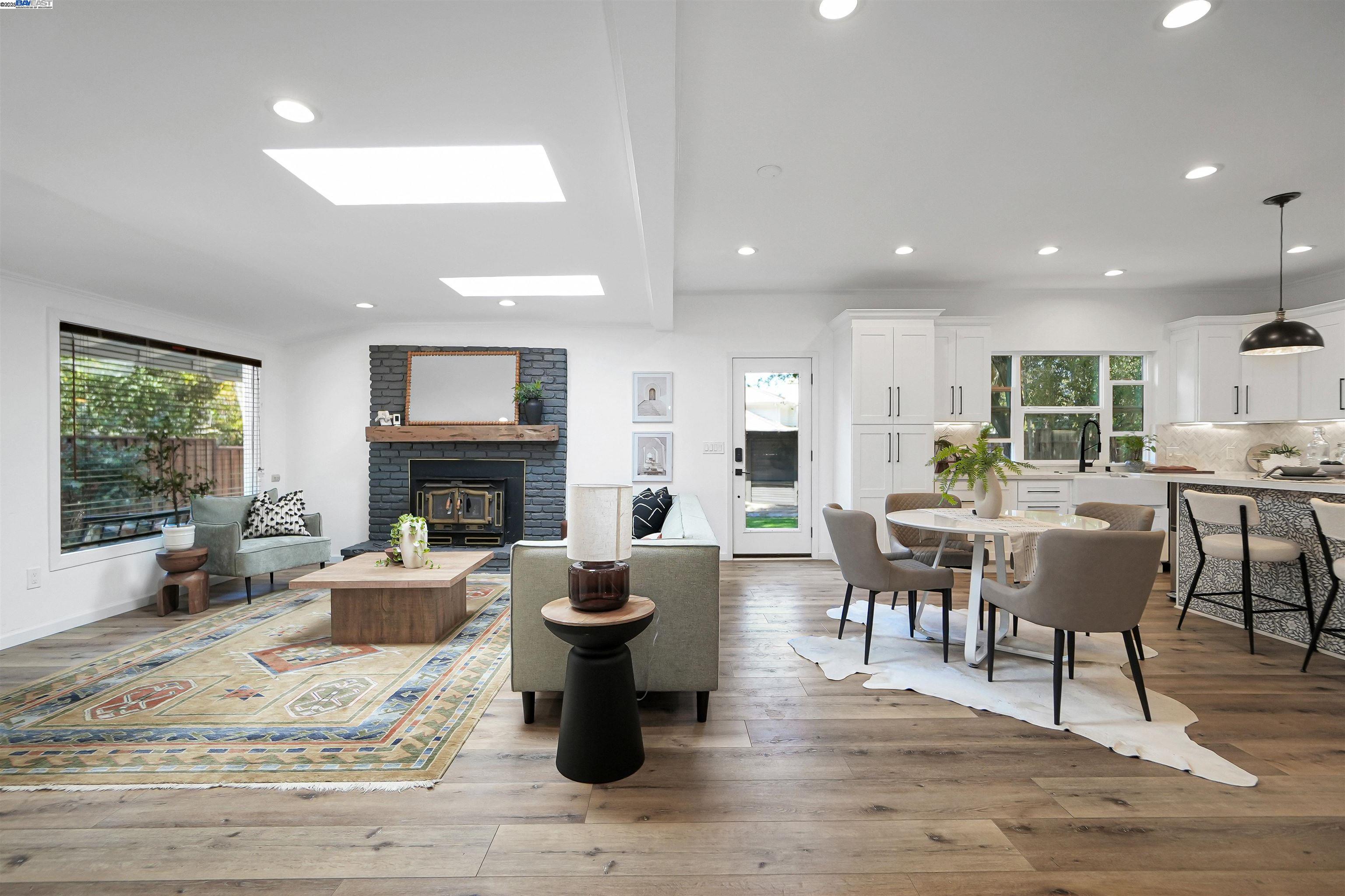 Detail Gallery Image 1 of 1 For 250 Castle Hill Ranch Rd, Walnut Creek,  CA 94595 - 3 Beds | 3 Baths