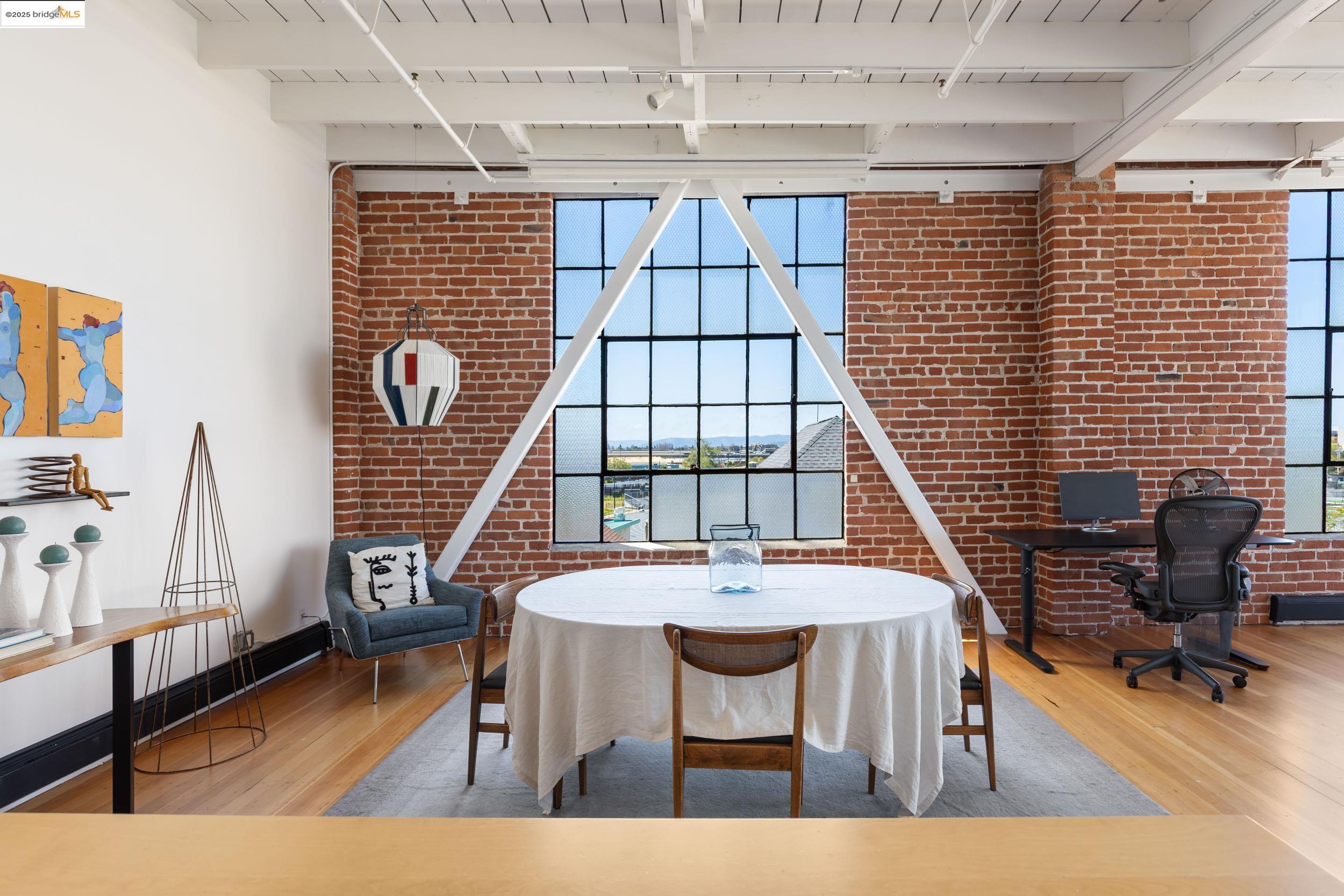 Detail Gallery Image 11 of 37 For 1018 4th Ave #302,  Oakland,  CA 94606 - 1 Beds | 1 Baths
