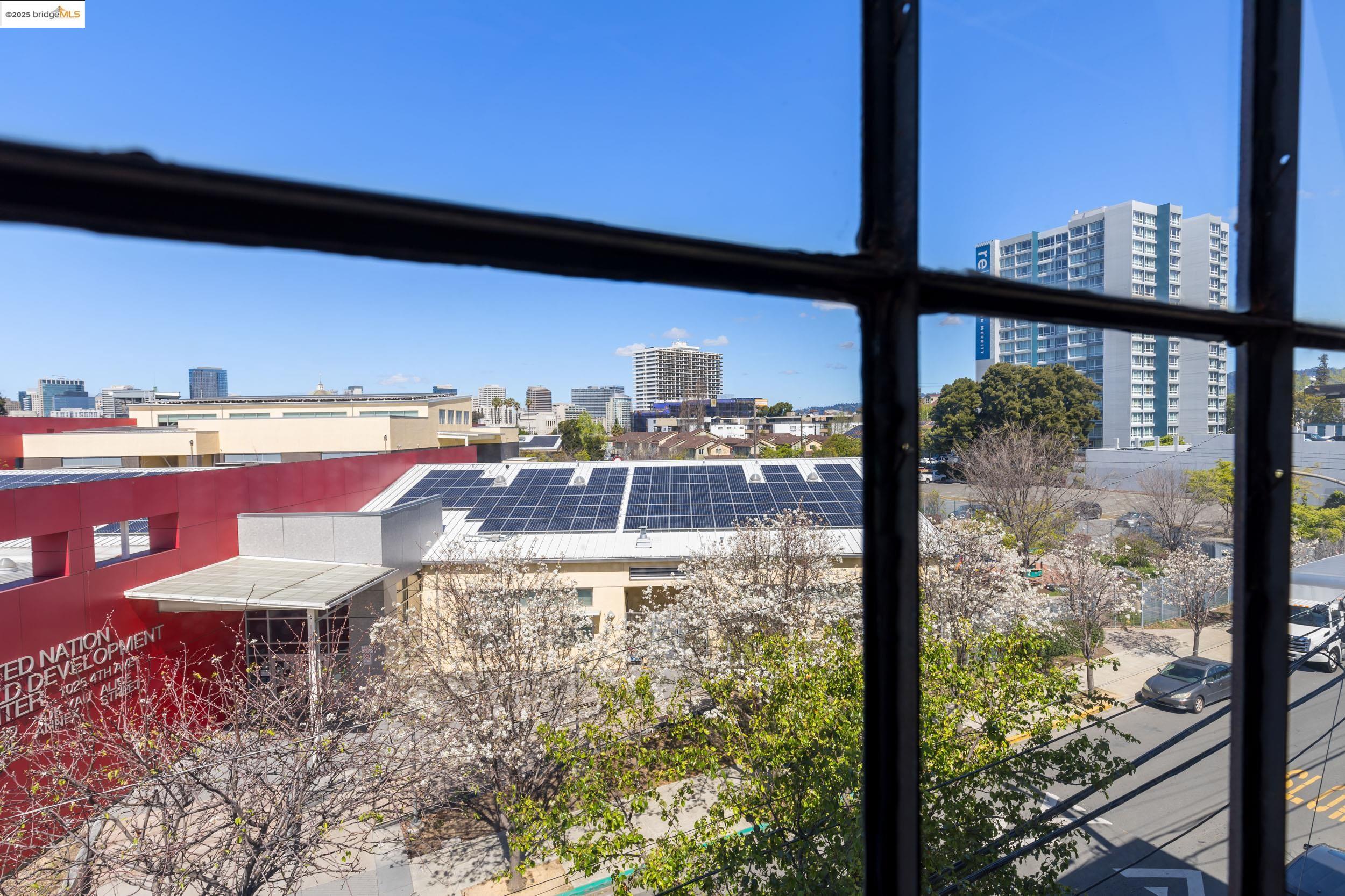 Detail Gallery Image 17 of 37 For 1018 4th Ave #302,  Oakland,  CA 94606 - 1 Beds | 1 Baths