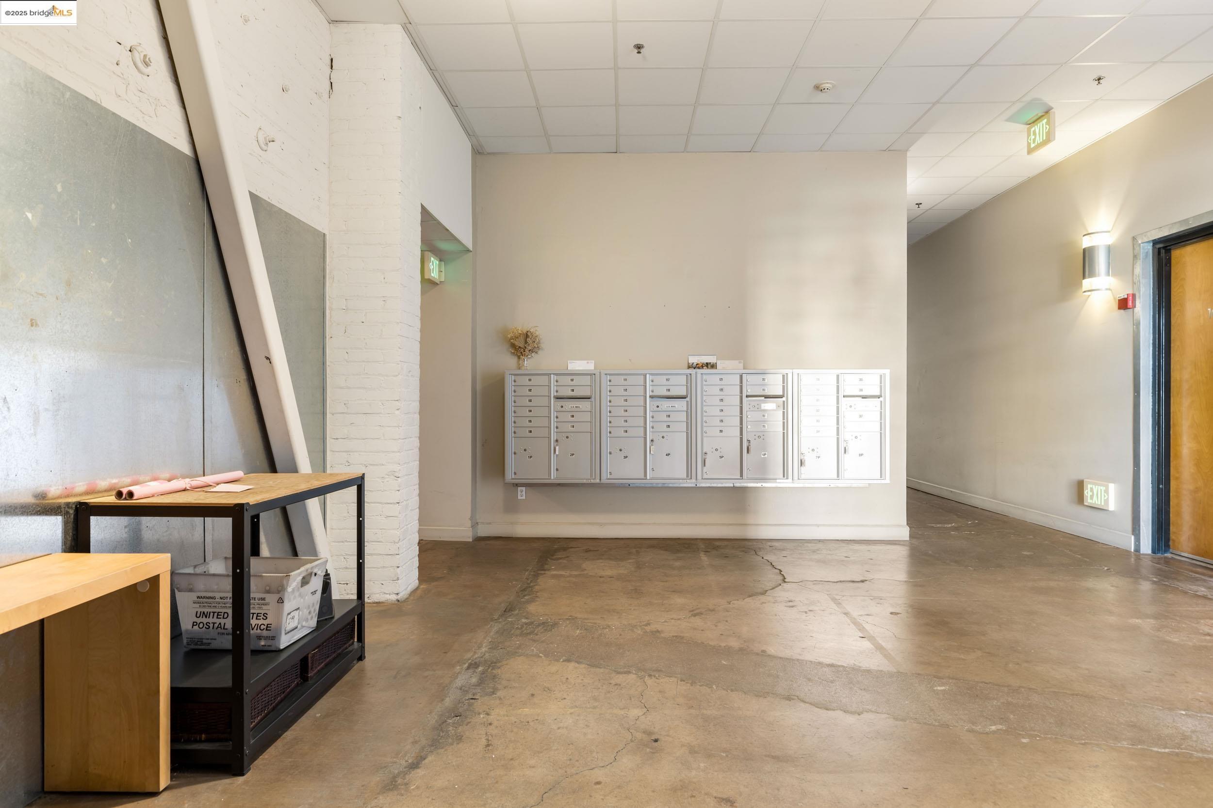 Detail Gallery Image 36 of 37 For 1018 4th Ave #302,  Oakland,  CA 94606 - 1 Beds | 1 Baths
