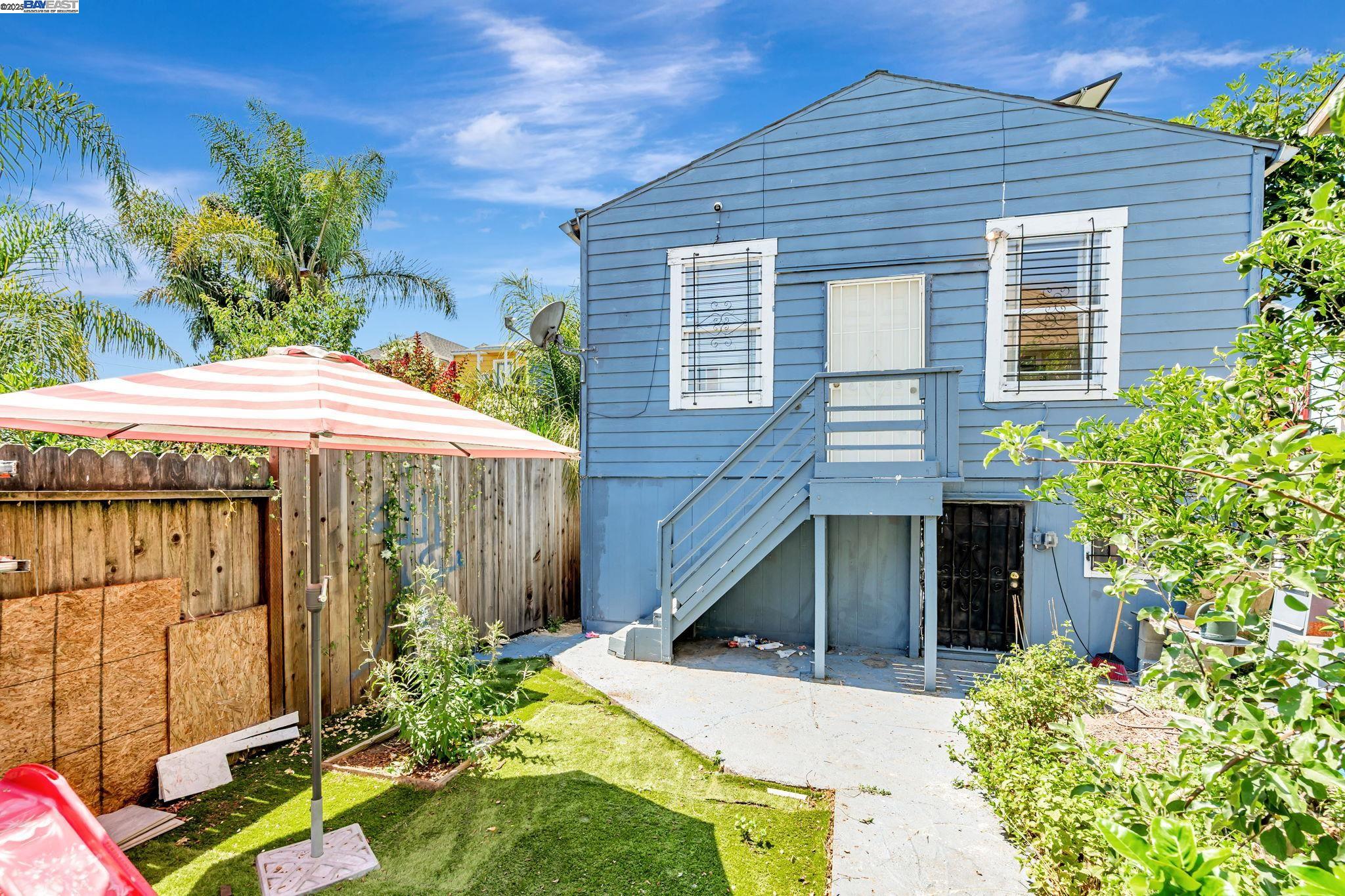 Detail Gallery Image 23 of 24 For 2530 Market St, Oakland,  CA 94607 - 2 Beds | 1 Baths