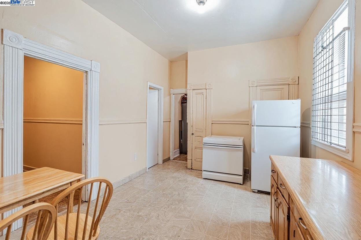 Detail Gallery Image 8 of 24 For 2530 Market St, Oakland,  CA 94607 - 2 Beds | 1 Baths