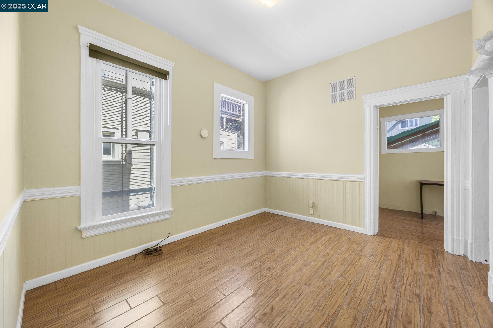 Detail Gallery Image 19 of 29 For 1220 Chestnut St, Alameda,  CA 94501 - – Beds | – Baths