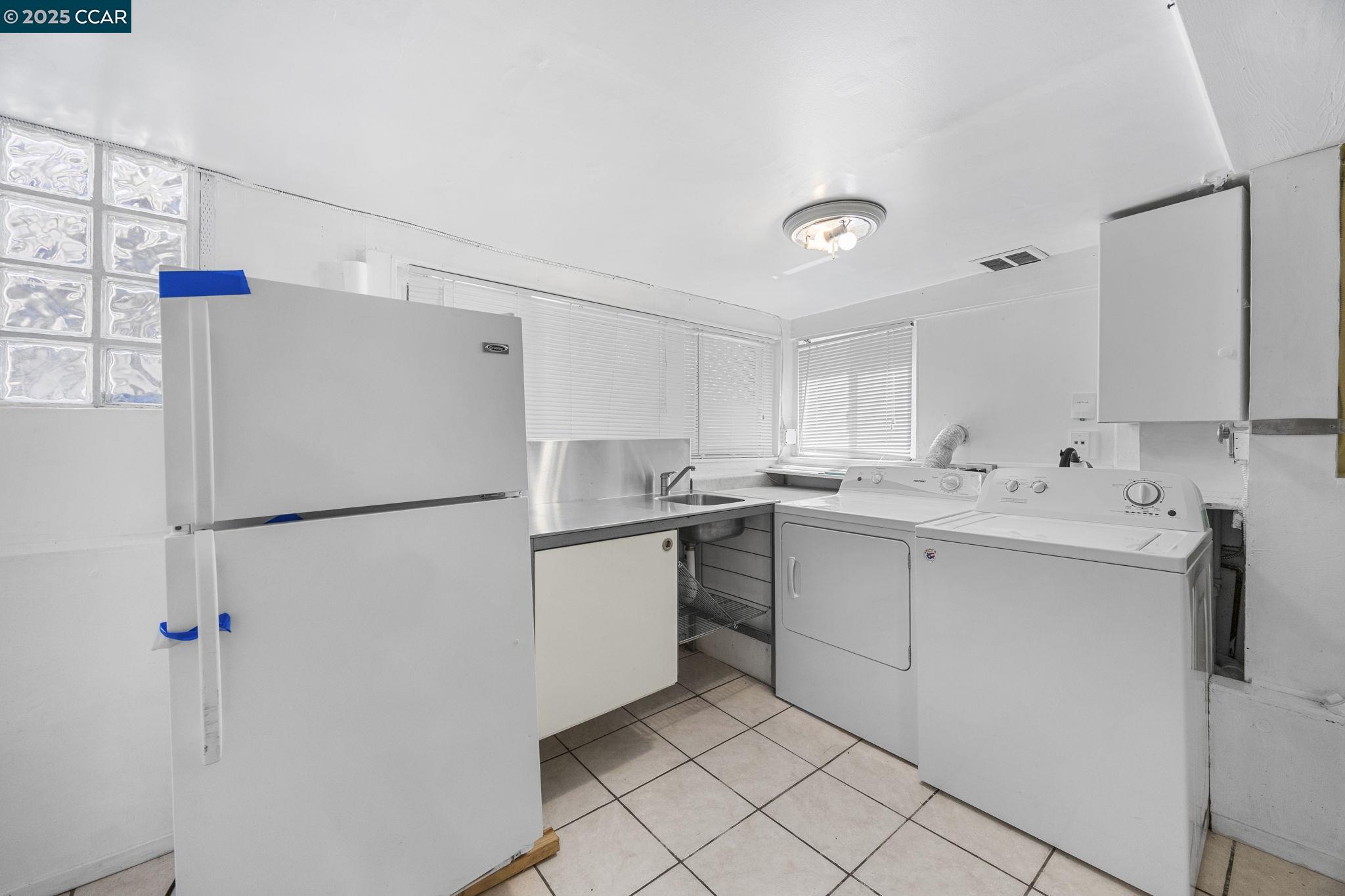 Detail Gallery Image 25 of 29 For 1220 Chestnut St, Alameda,  CA 94501 - – Beds | – Baths