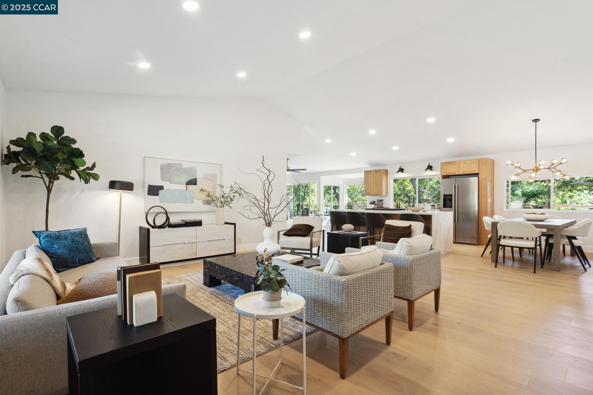 Detail Gallery Image 3 of 32 For 423 Del Sol, Pleasanton,  CA 94566 - 3 Beds | 2 Baths
