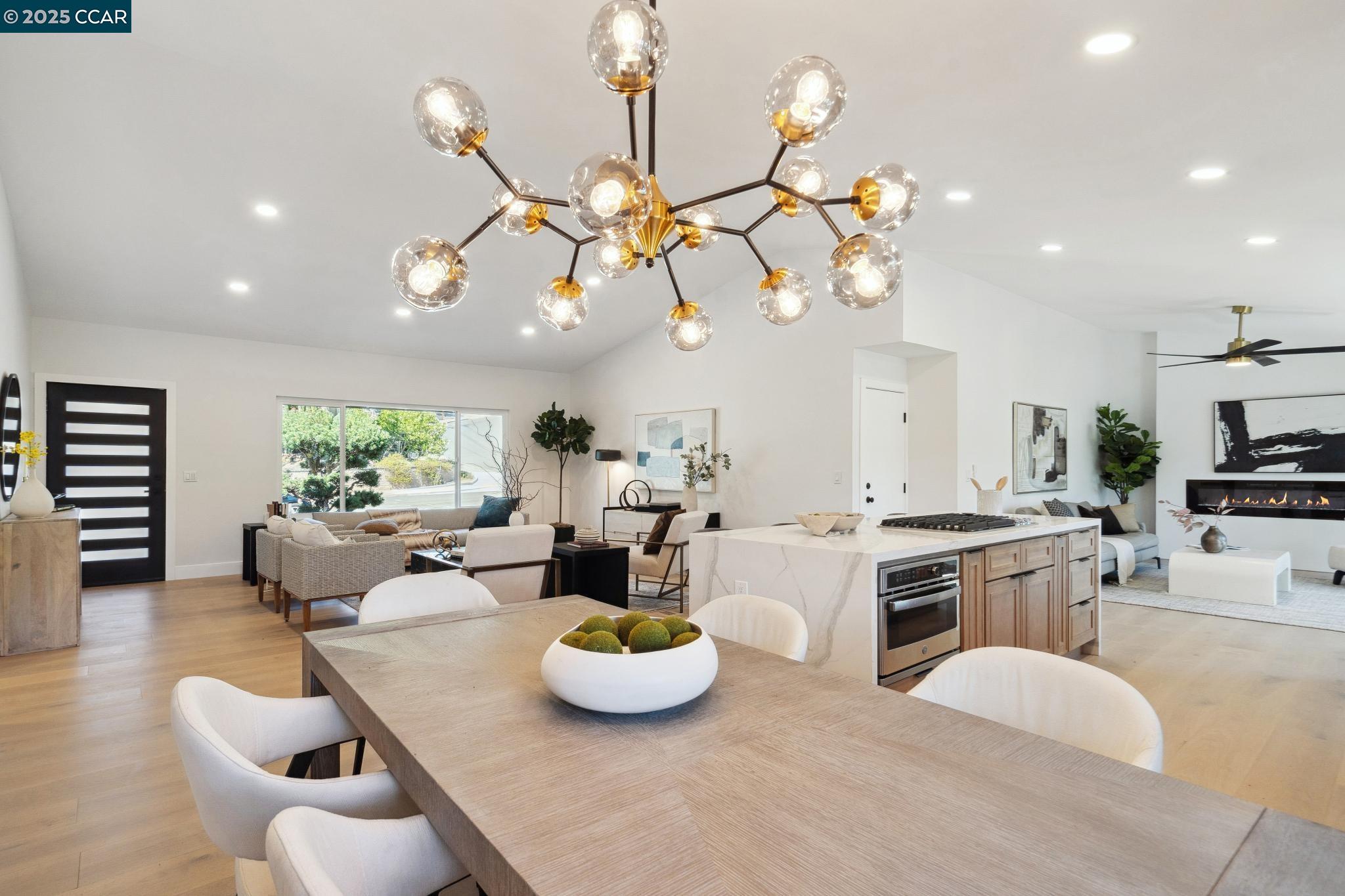 Detail Gallery Image 8 of 32 For 423 Del Sol, Pleasanton,  CA 94566 - 3 Beds | 2 Baths