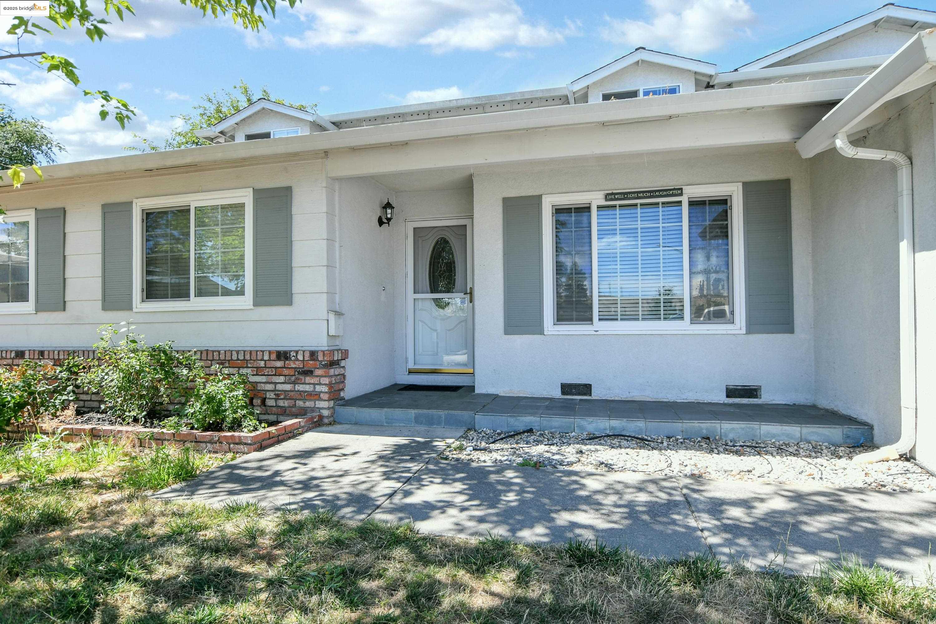 Detail Gallery Image 3 of 33 For 951 Lexington Pl, San Ramon,  CA 94583 - 4 Beds | 3 Baths