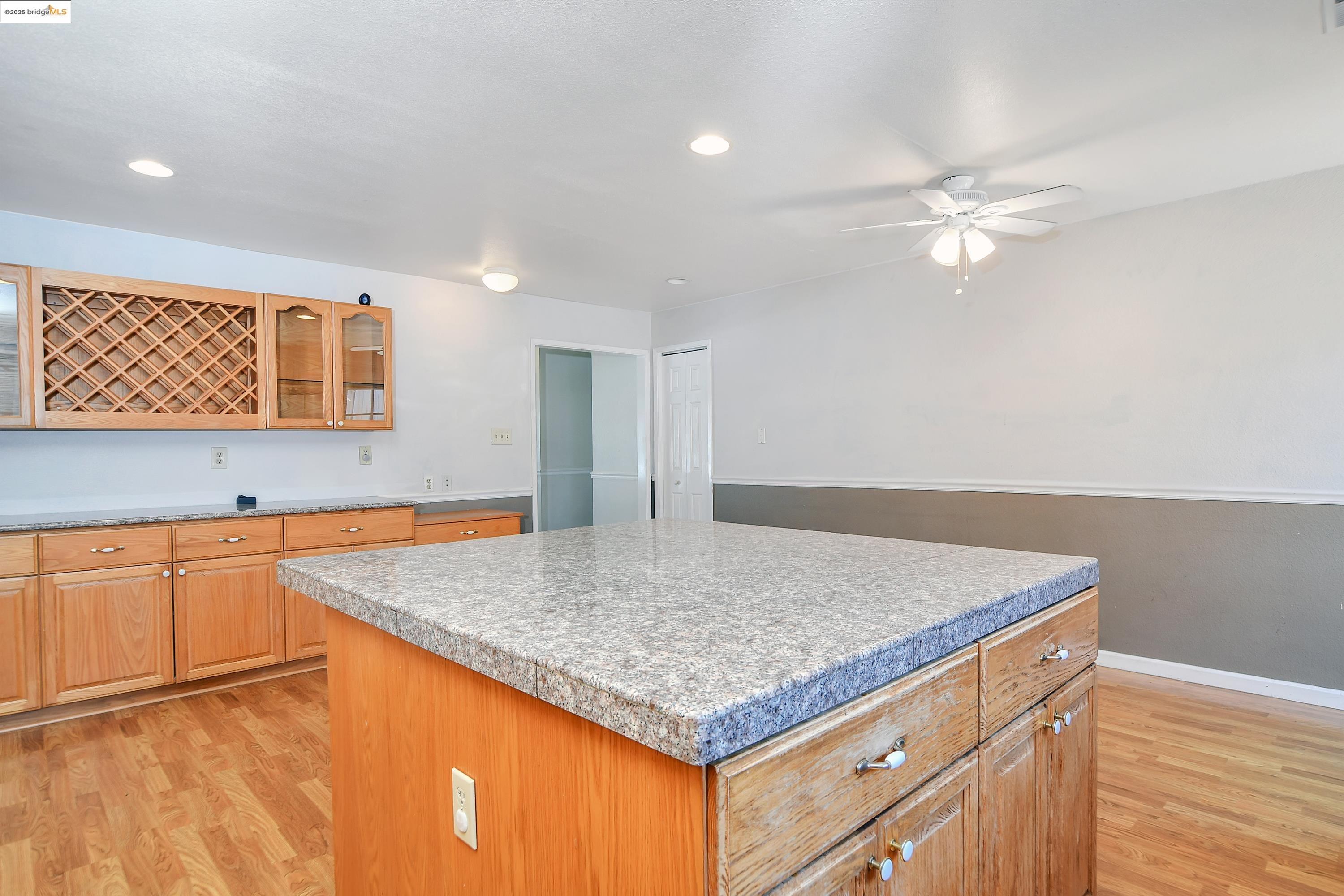 Detail Gallery Image 10 of 33 For 951 Lexington Pl, San Ramon,  CA 94583 - 4 Beds | 3 Baths