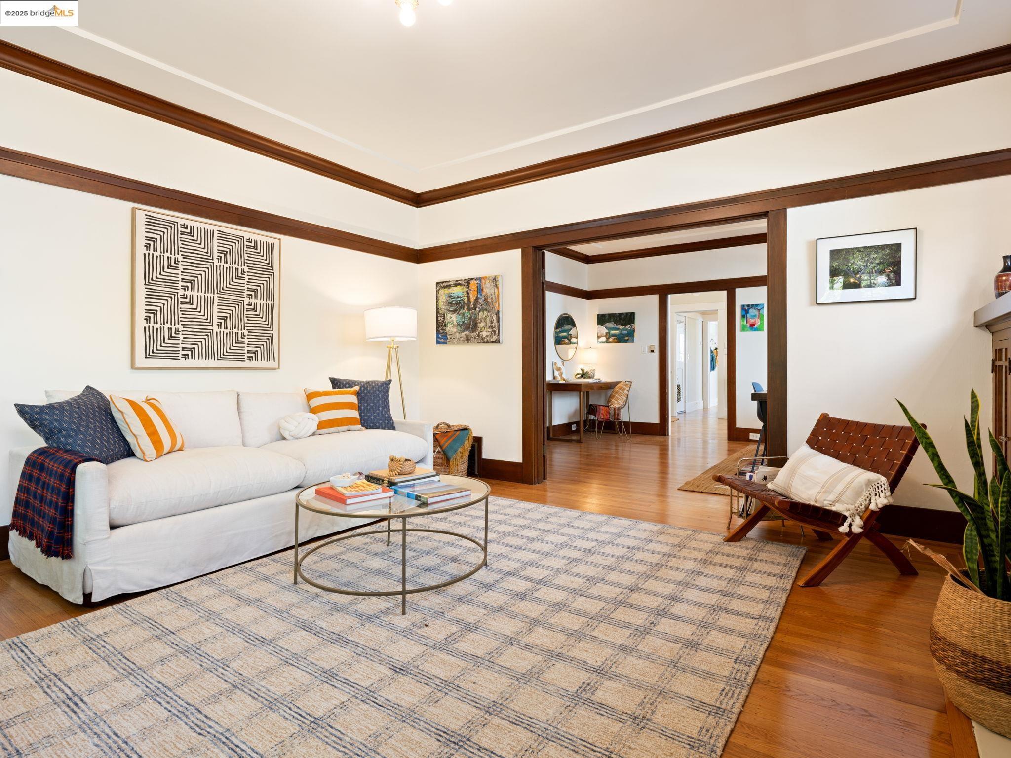 Photo #5: 41107993 Listing 