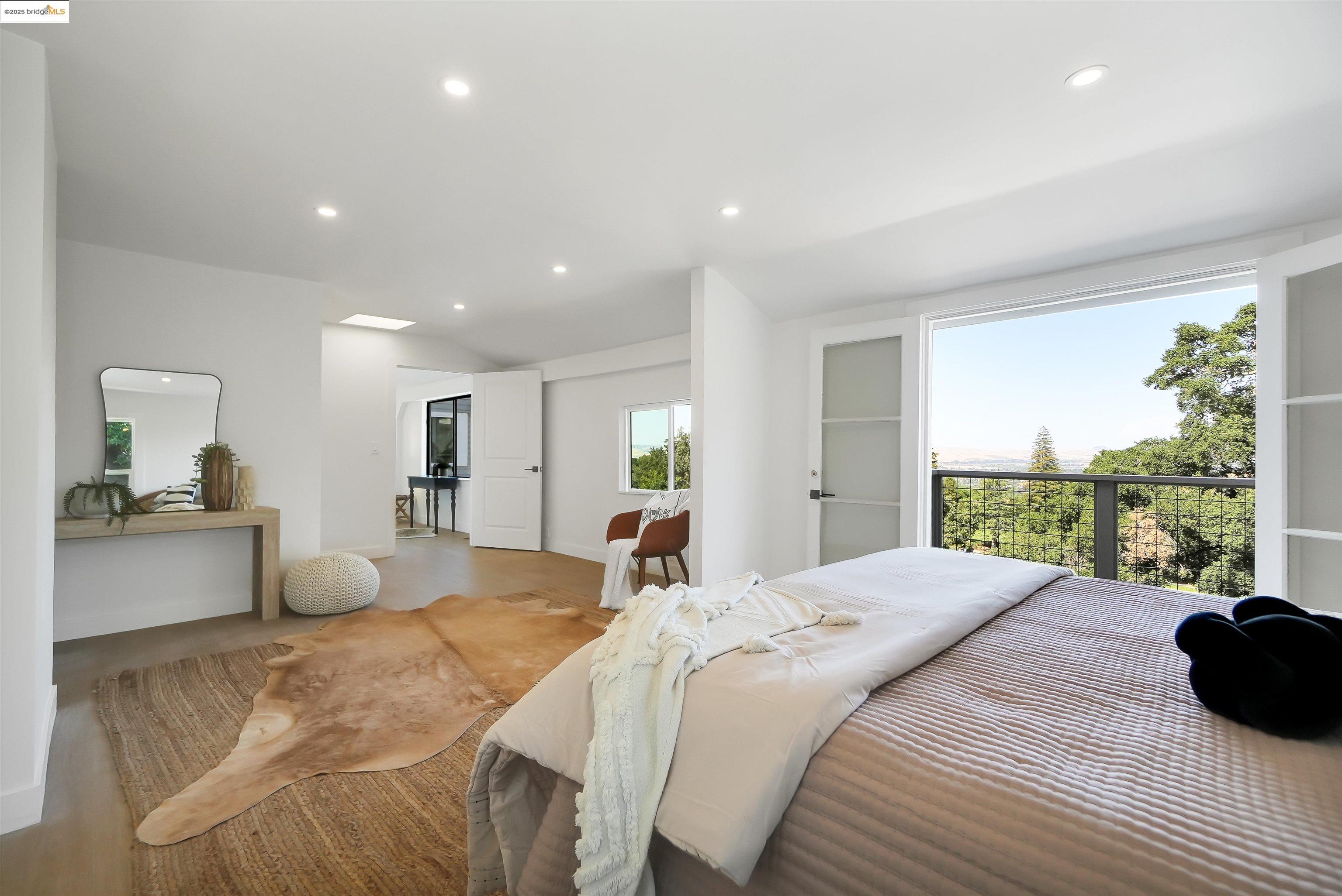 Detail Gallery Image 22 of 53 For 102 Castlewood, Pleasanton,  CA 94566 - 5 Beds | 3 Baths