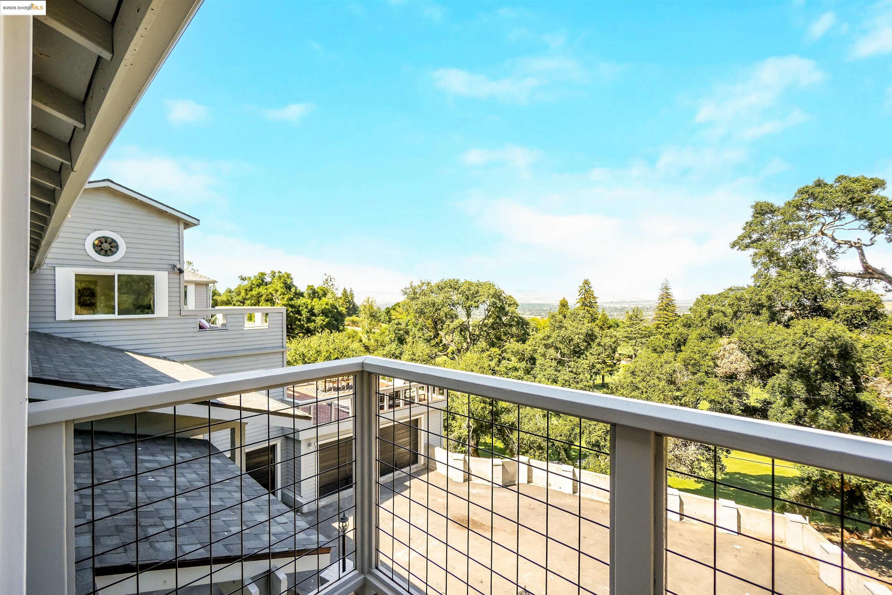 Detail Gallery Image 24 of 53 For 102 Castlewood, Pleasanton,  CA 94566 - 5 Beds | 3 Baths