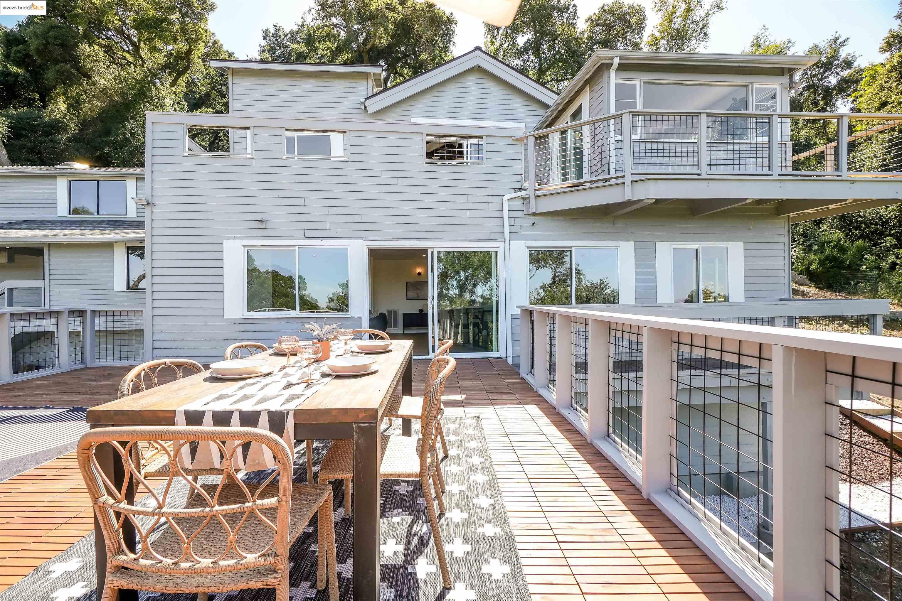 Detail Gallery Image 27 of 53 For 102 Castlewood, Pleasanton,  CA 94566 - 5 Beds | 3 Baths