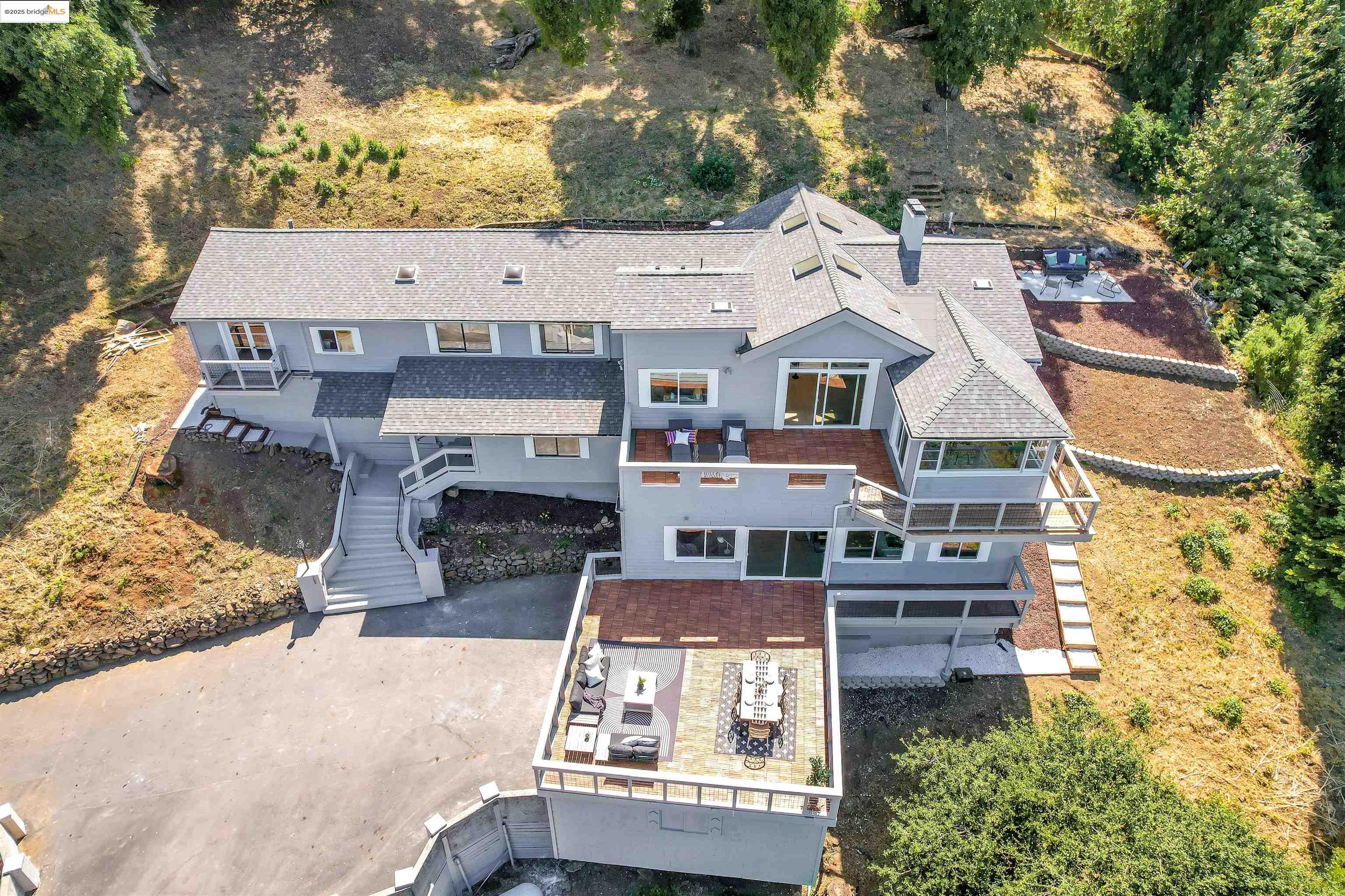 Detail Gallery Image 42 of 53 For 102 Castlewood, Pleasanton,  CA 94566 - 5 Beds | 3 Baths