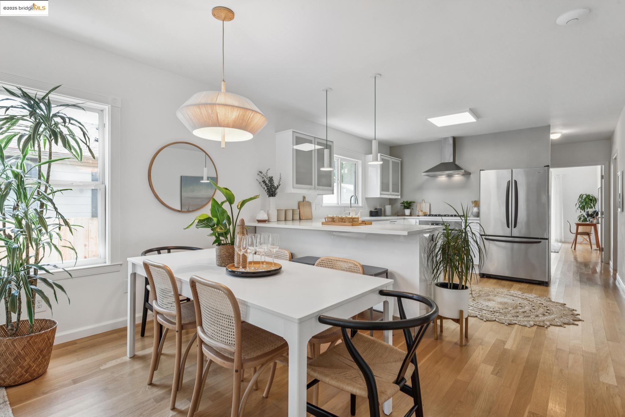 Detail Gallery Image 12 of 59 For 1516 Parker St, Berkeley,  CA 94703 - 3 Beds | 2 Baths