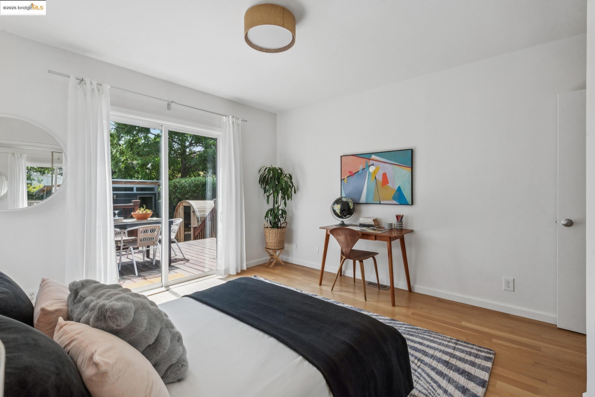 Detail Gallery Image 22 of 59 For 1516 Parker St, Berkeley,  CA 94703 - 3 Beds | 2 Baths