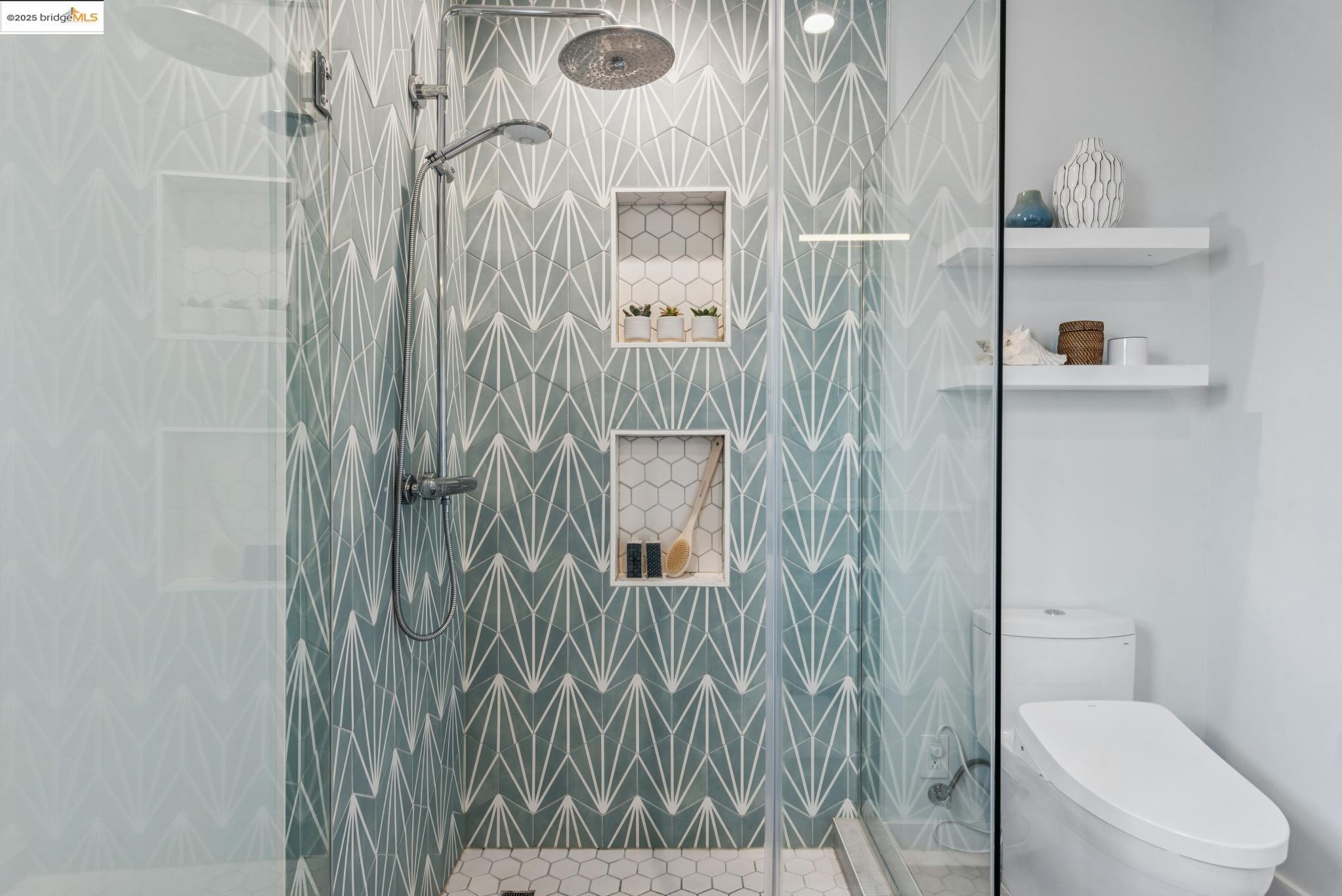 Detail Gallery Image 26 of 59 For 1516 Parker St, Berkeley,  CA 94703 - 3 Beds | 2 Baths