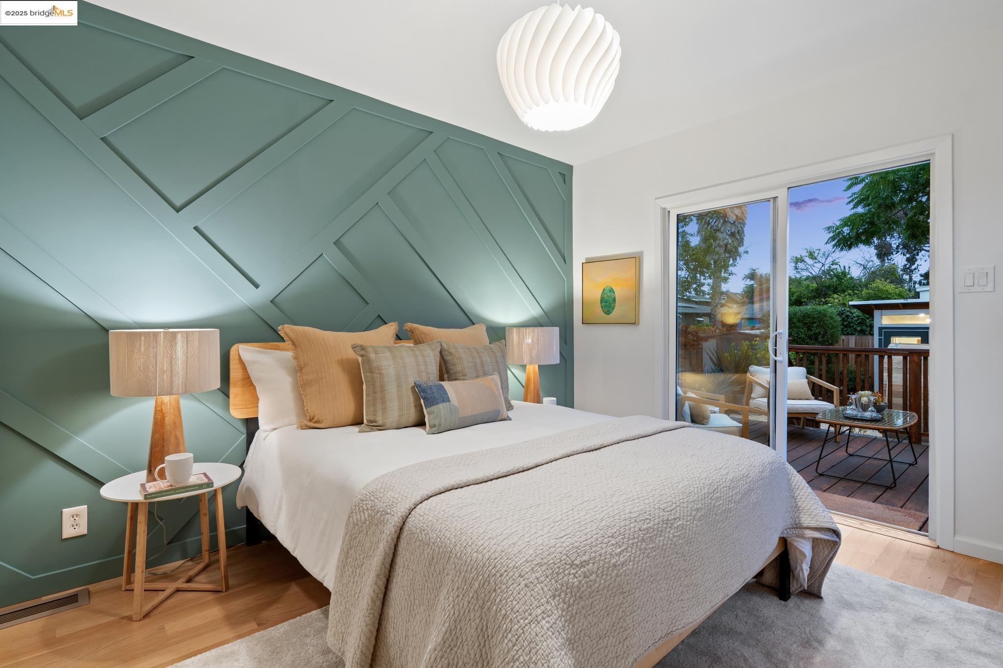 Detail Gallery Image 29 of 59 For 1516 Parker St, Berkeley,  CA 94703 - 3 Beds | 2 Baths