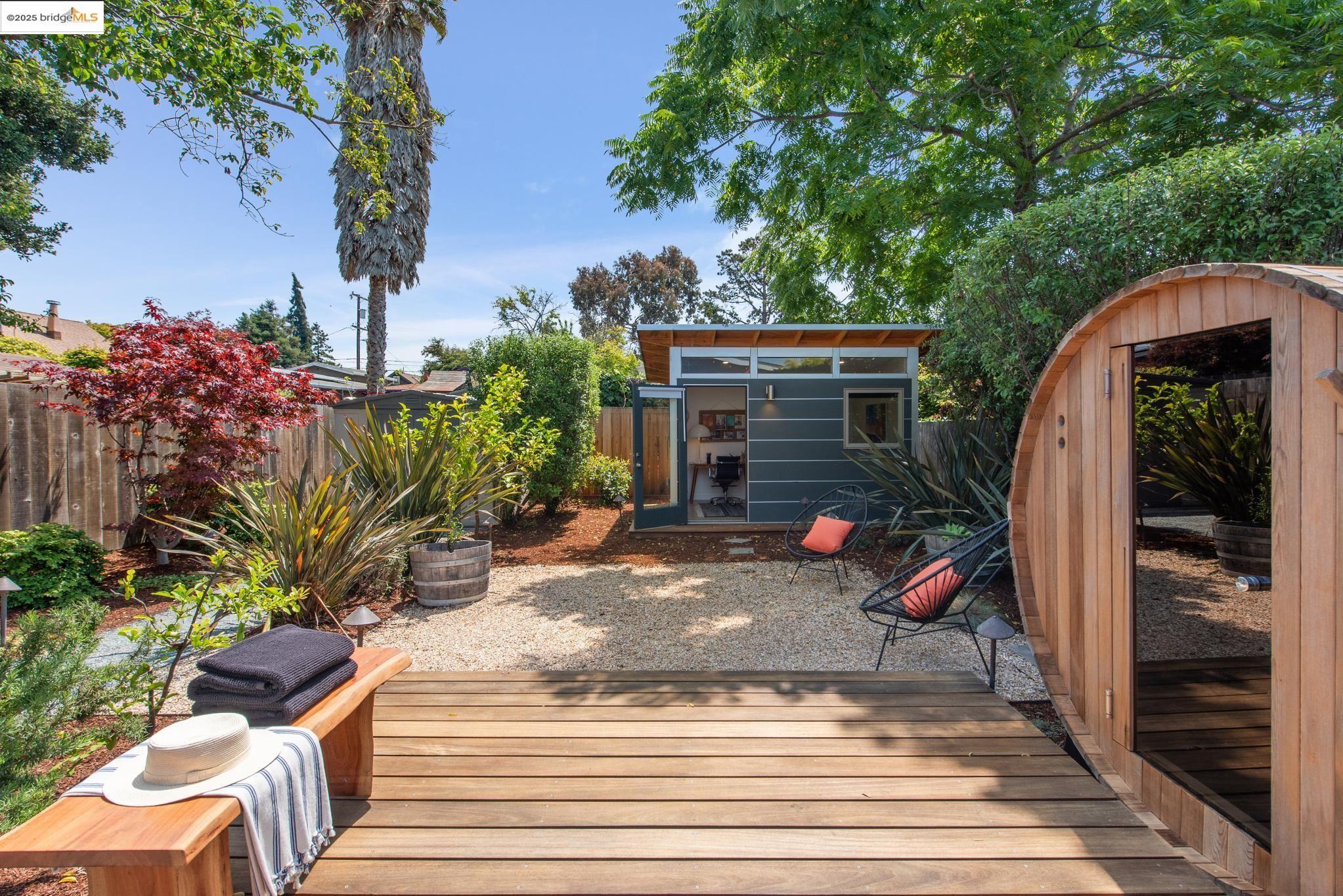 Detail Gallery Image 43 of 59 For 1516 Parker St, Berkeley,  CA 94703 - 3 Beds | 2 Baths
