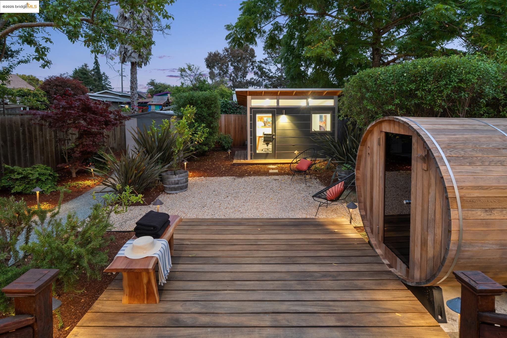 Detail Gallery Image 44 of 59 For 1516 Parker St, Berkeley,  CA 94703 - 3 Beds | 2 Baths