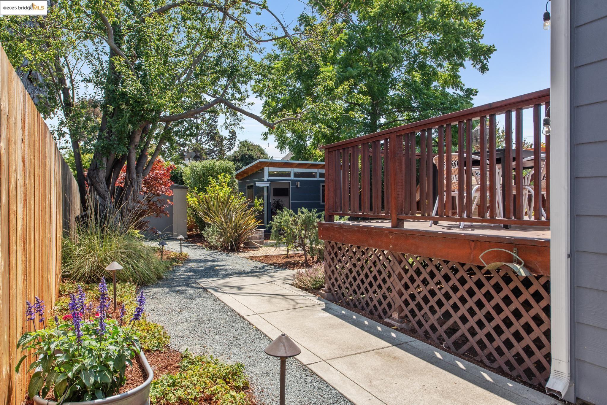 Detail Gallery Image 59 of 59 For 1516 Parker St, Berkeley,  CA 94703 - 3 Beds | 2 Baths