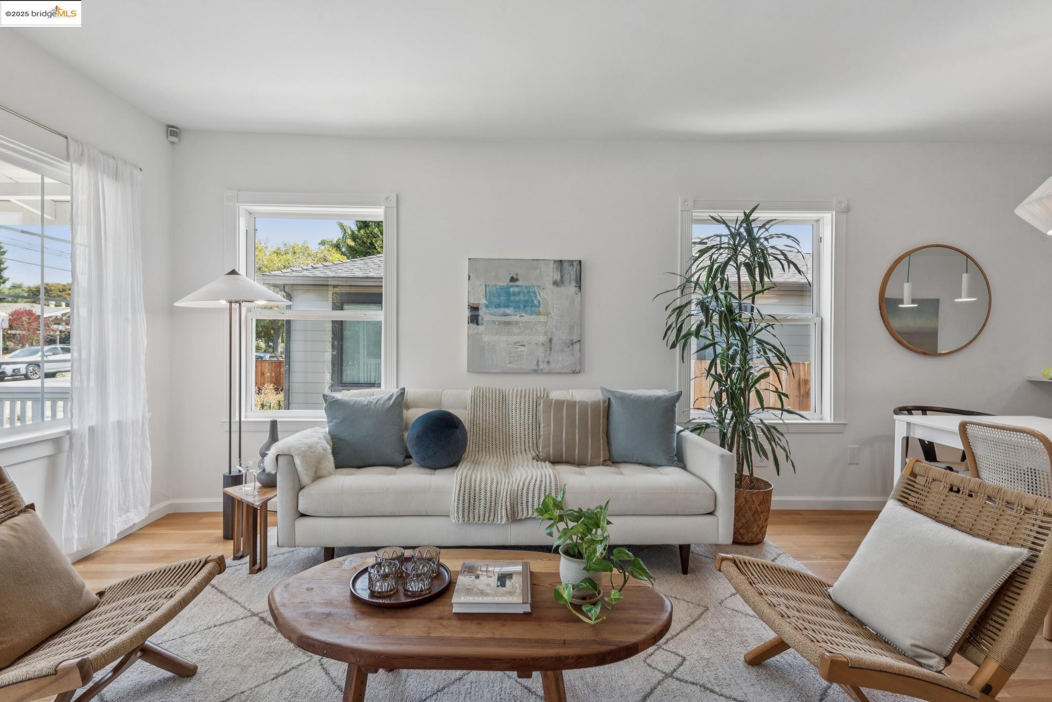 Detail Gallery Image 7 of 59 For 1516 Parker St, Berkeley,  CA 94703 - 3 Beds | 2 Baths