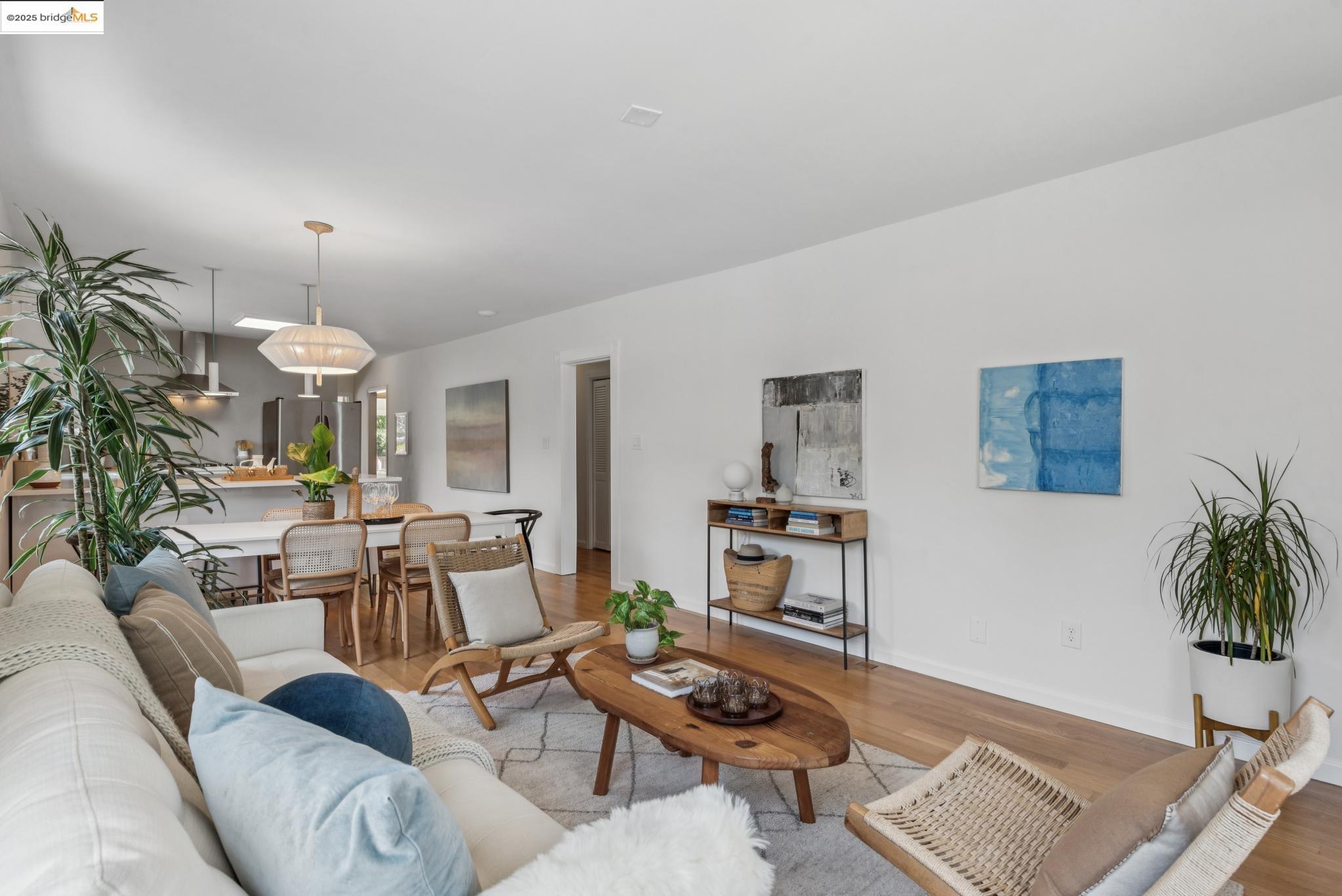 Detail Gallery Image 8 of 59 For 1516 Parker St, Berkeley,  CA 94703 - 3 Beds | 2 Baths