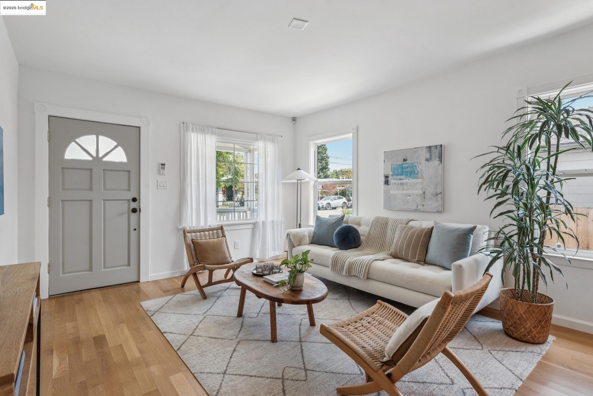 Detail Gallery Image 10 of 59 For 1516 Parker St, Berkeley,  CA 94703 - 3 Beds | 2 Baths