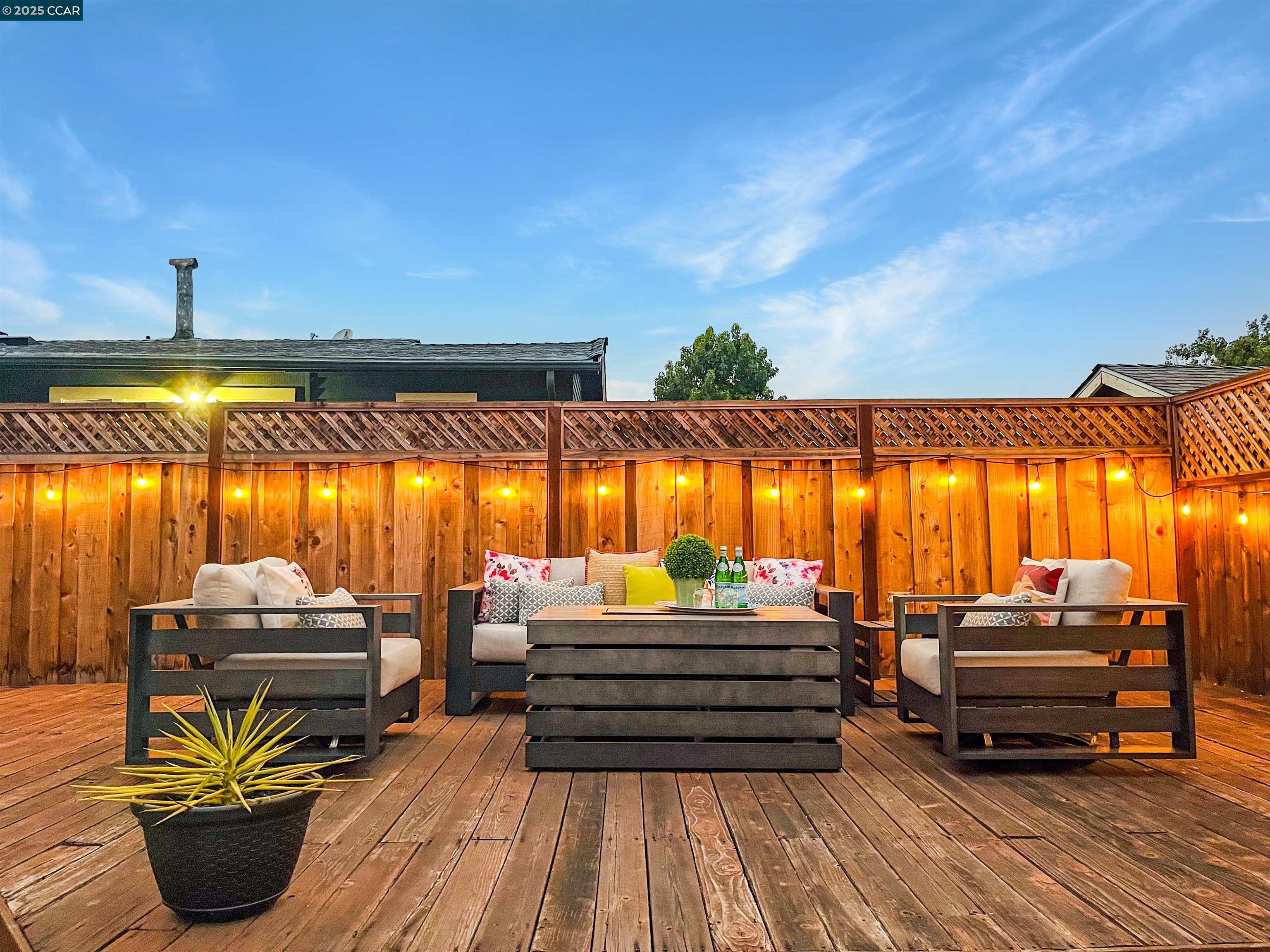 Detail Gallery Image 24 of 39 For 1058 Victoria Ave, San Leandro,  CA 94577 - 2 Beds | 1 Baths
