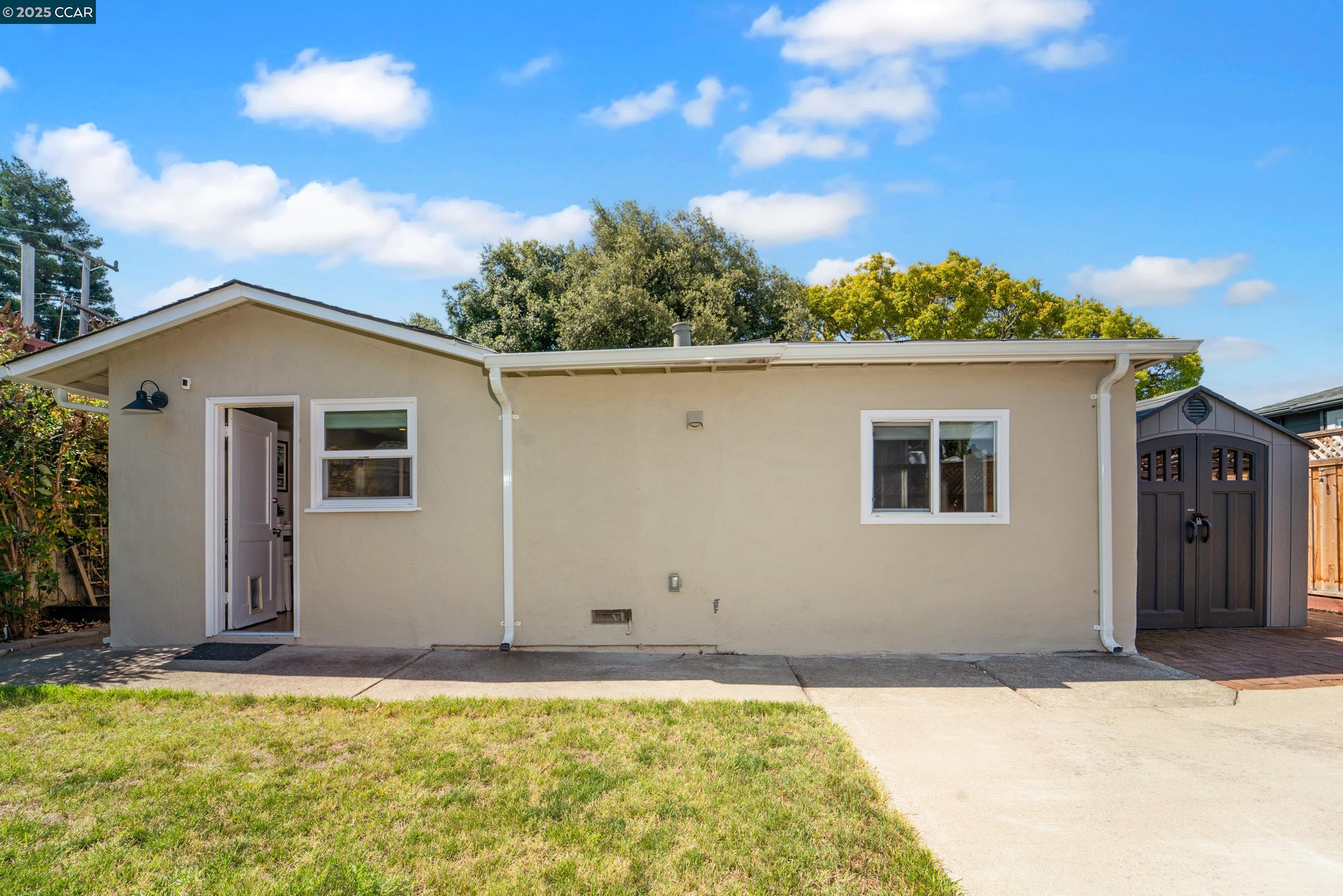 Detail Gallery Image 31 of 39 For 1058 Victoria Ave, San Leandro,  CA 94577 - 2 Beds | 1 Baths