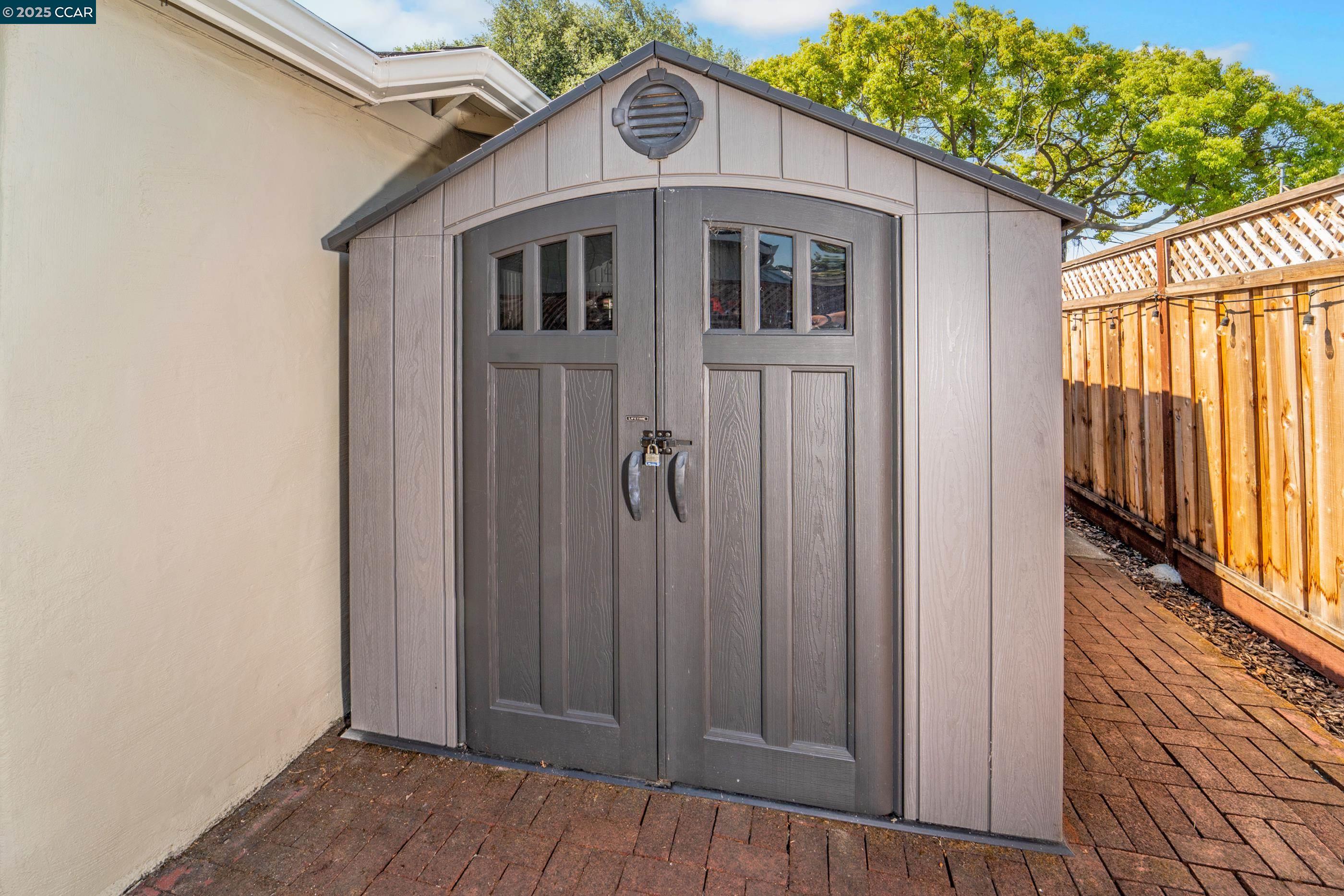 Detail Gallery Image 32 of 39 For 1058 Victoria Ave, San Leandro,  CA 94577 - 2 Beds | 1 Baths
