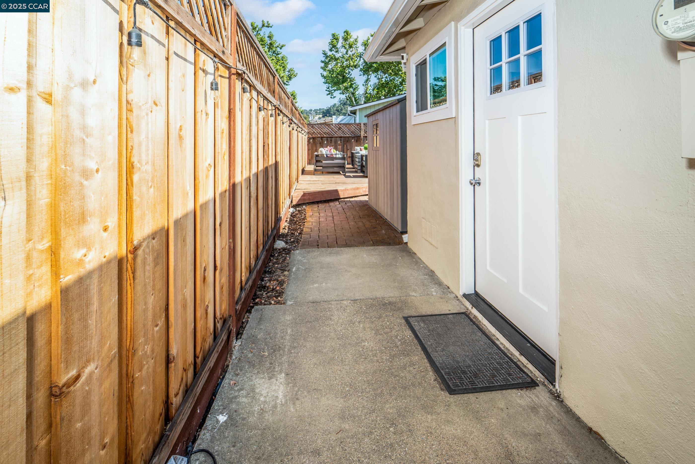 Detail Gallery Image 38 of 39 For 1058 Victoria Ave, San Leandro,  CA 94577 - 2 Beds | 1 Baths