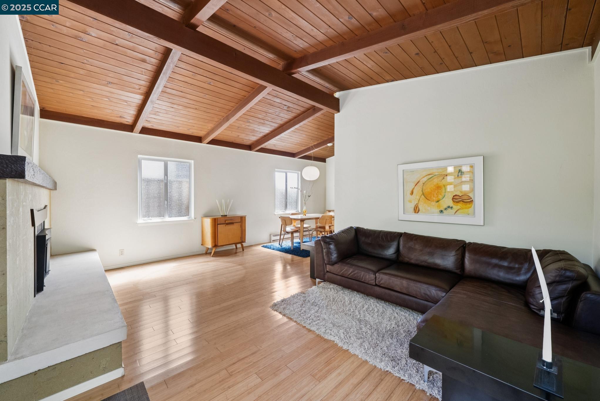 Detail Gallery Image 12 of 56 For 1060 Curtis Street, Albany,  CA 94706 - 2 Beds | 1 Baths