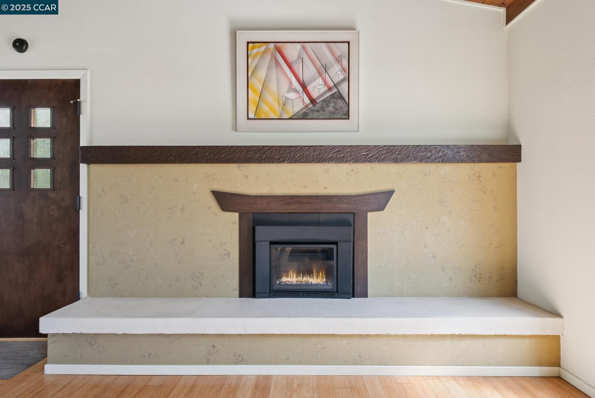 Detail Gallery Image 14 of 56 For 1060 Curtis Street, Albany,  CA 94706 - 2 Beds | 1 Baths